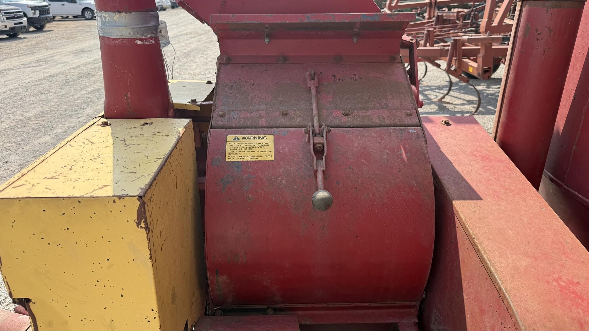  New Holland 358 Grinders and Mixer