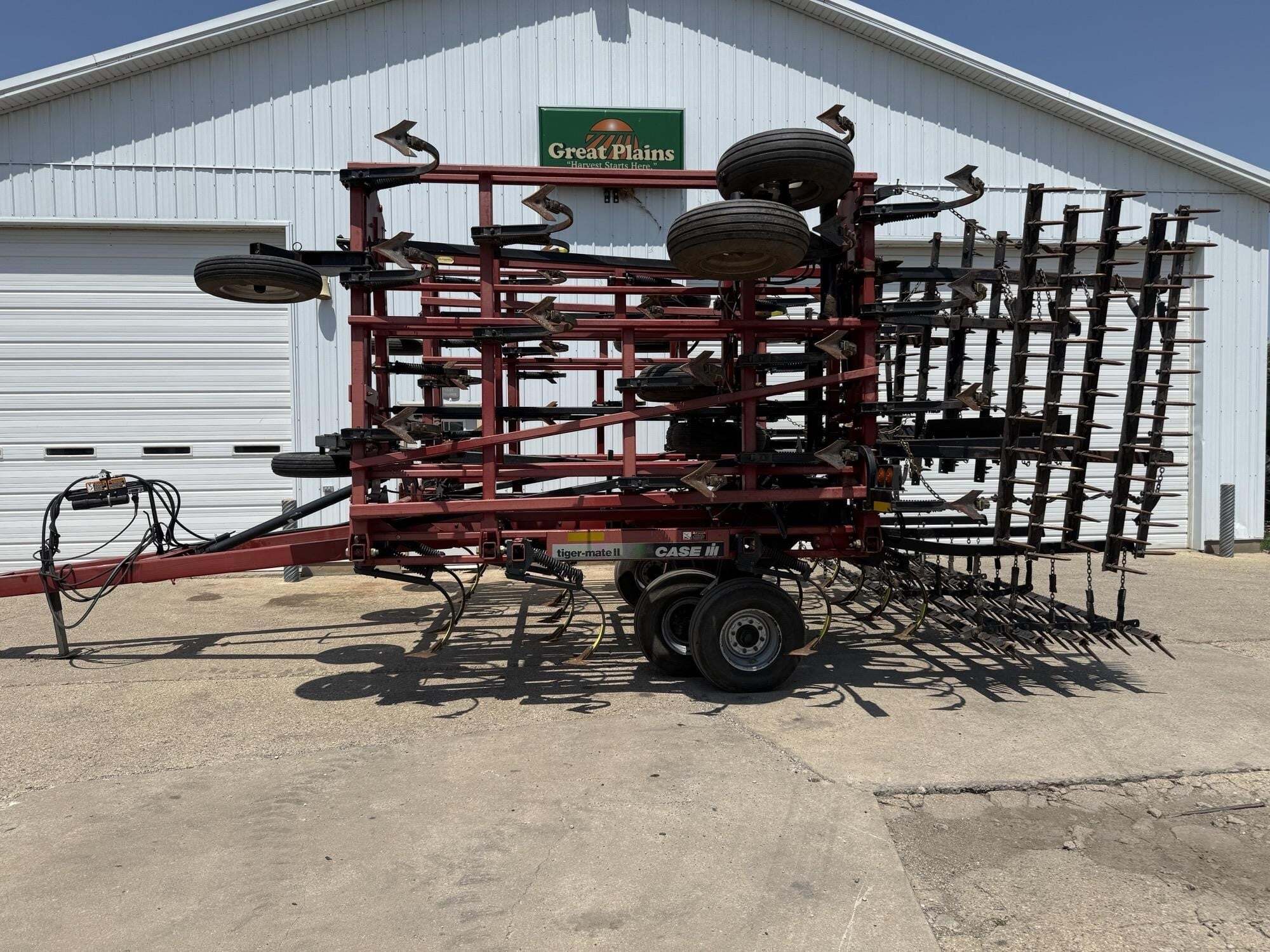 2006 Case IH Tigermate II Field Cultivator