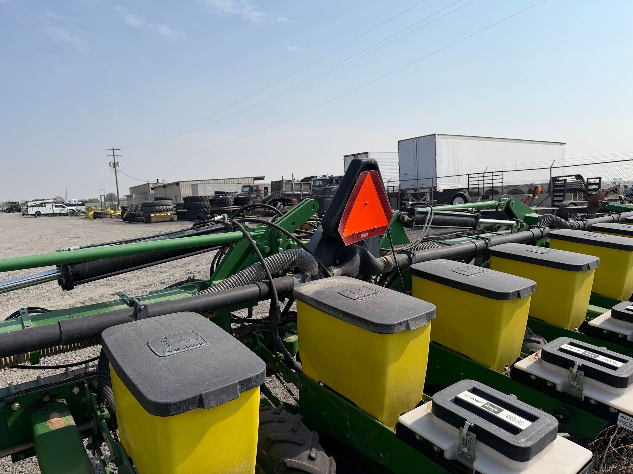 1998 John Deere 1720 Planter