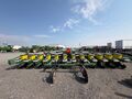 1998 John Deere 1720 Planter
