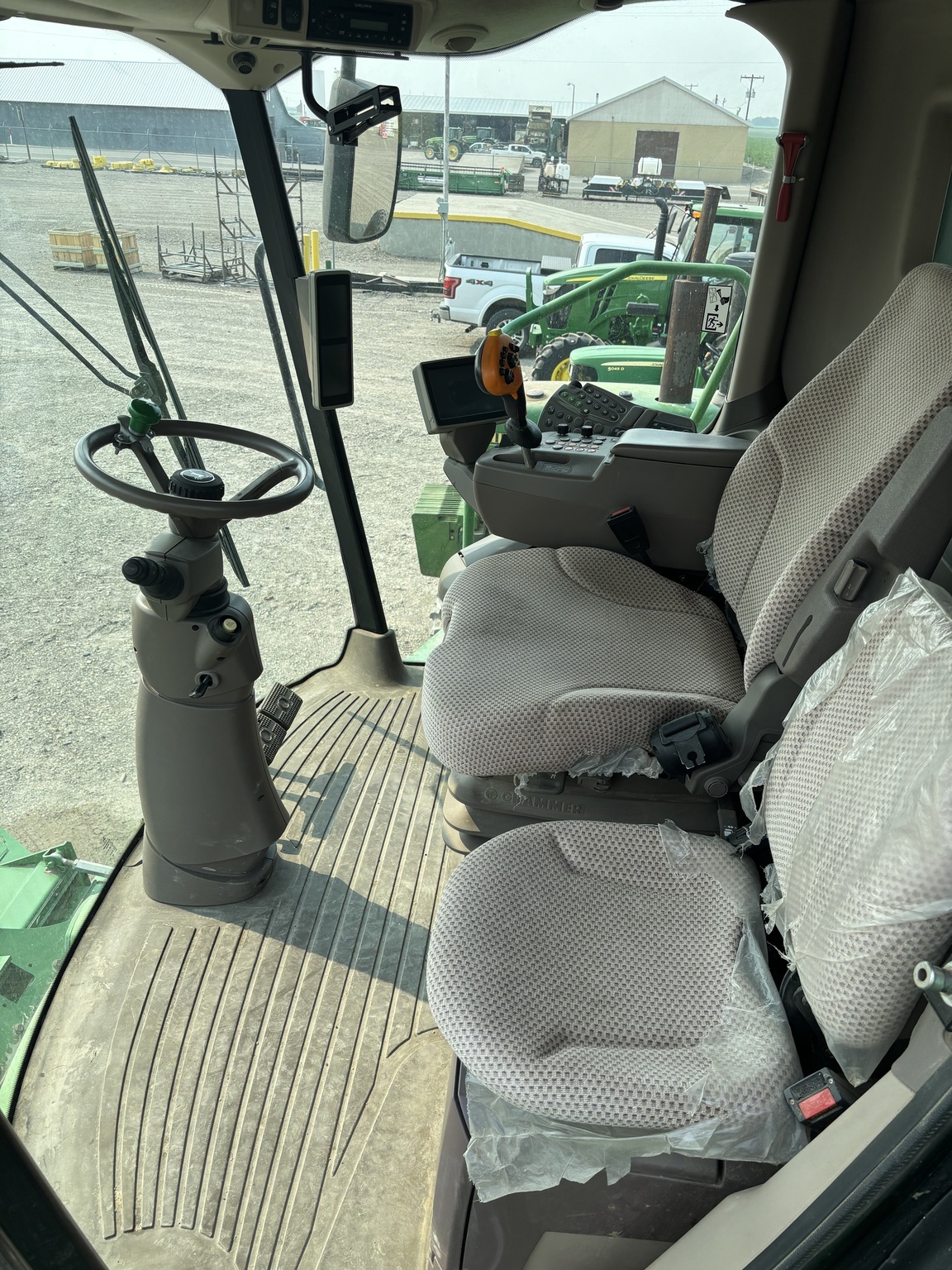 2012 John Deere S660 Combine