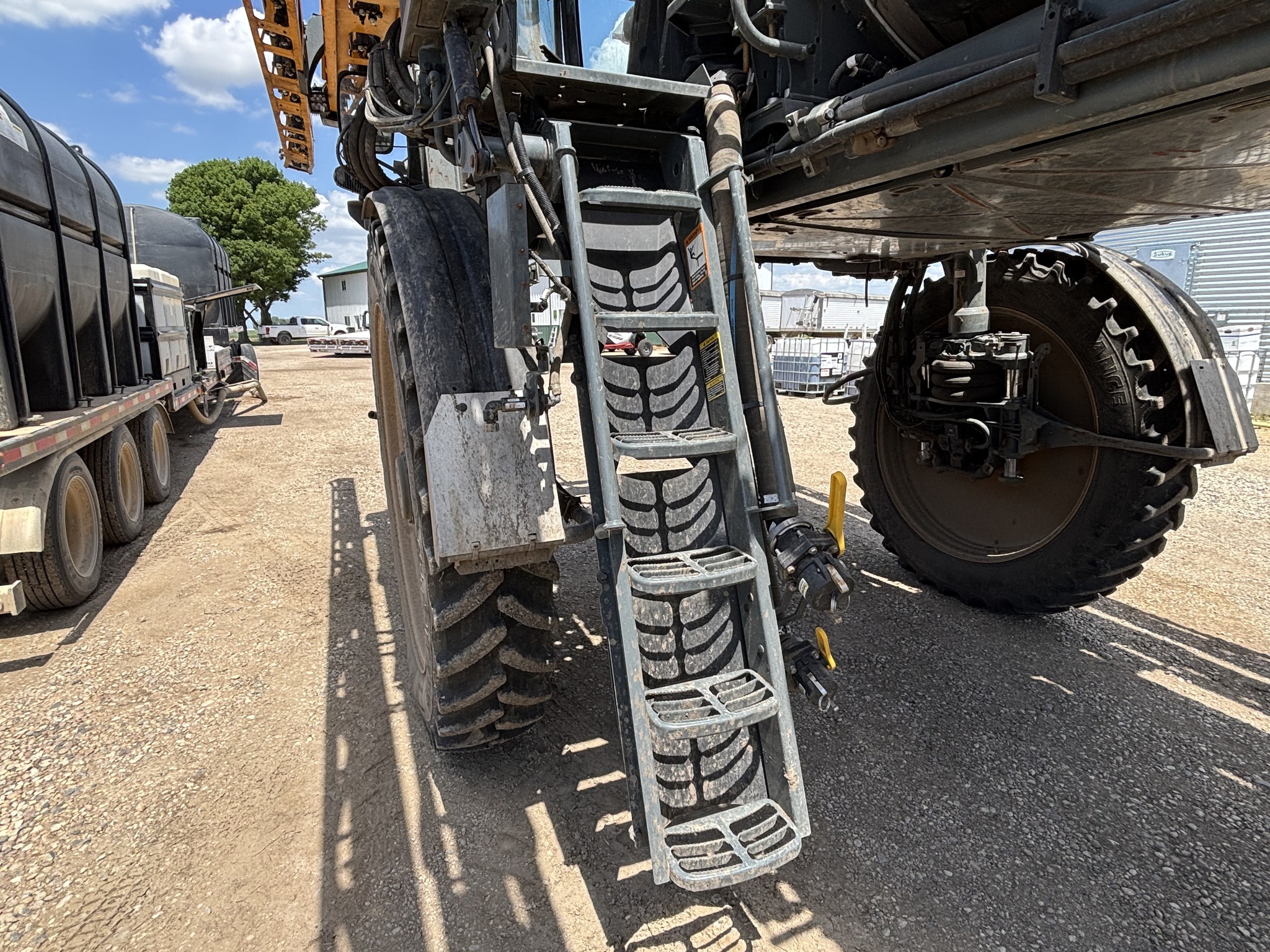 2025 Hagie STS16 Self-Propelled Sprayer