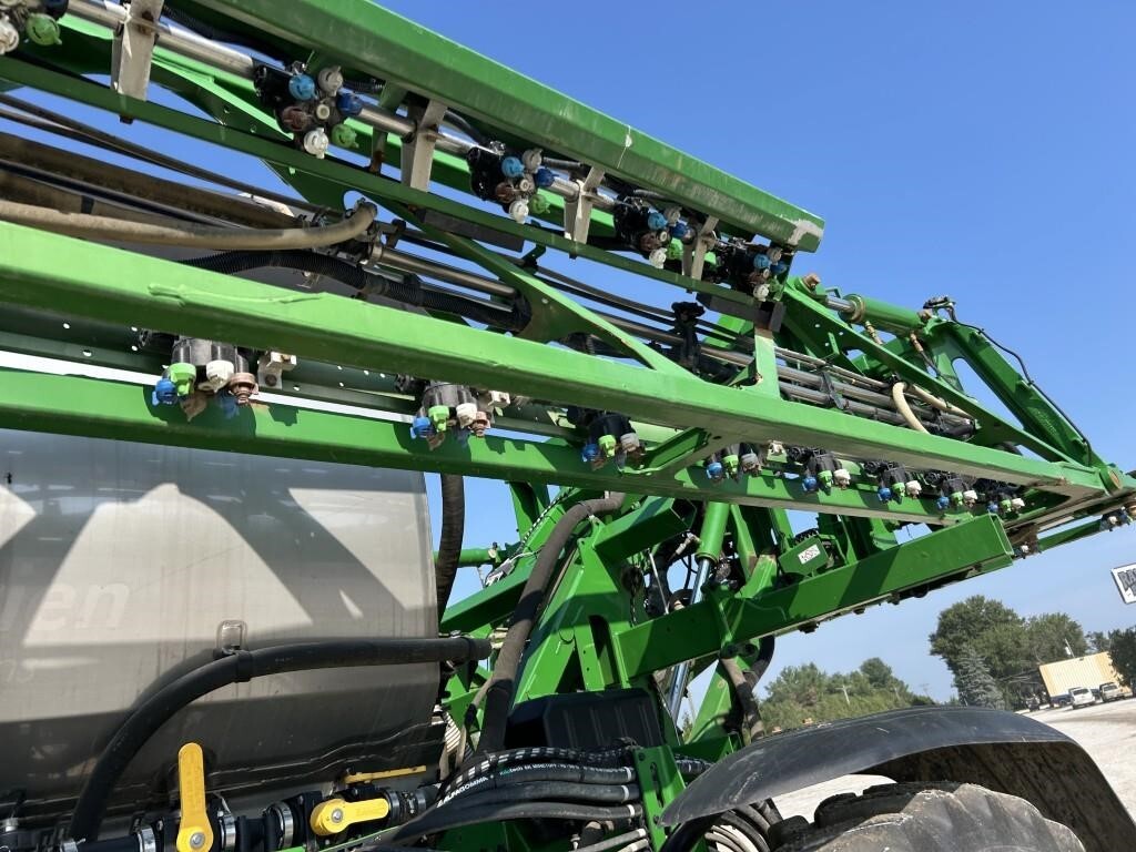 2023 John Deere 412R Self-Propelled Sprayer