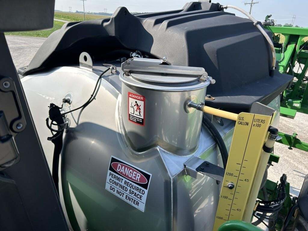 2023 John Deere 412R Self-Propelled Sprayer