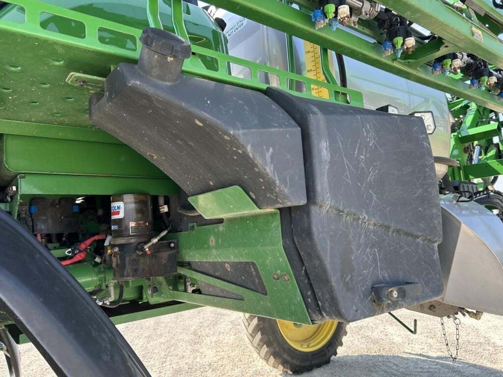 2023 John Deere 412R Self-Propelled Sprayer