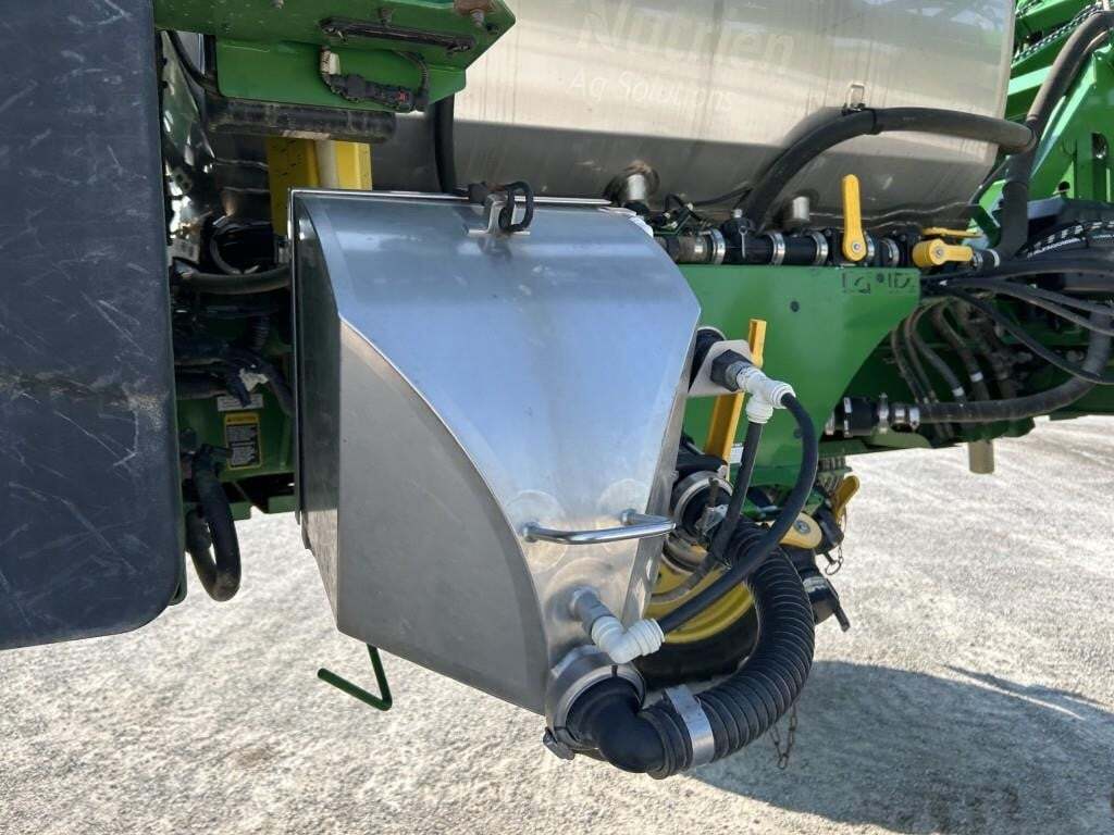 2023 John Deere 412R Self-Propelled Sprayer