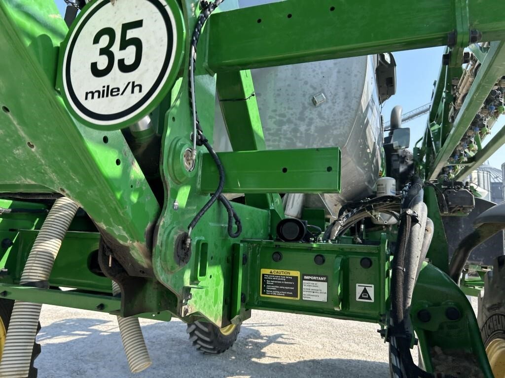 2023 John Deere 412R Self-Propelled Sprayer