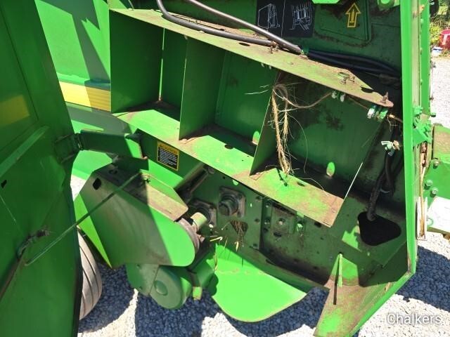 2000 John Deere 446 Round Baler