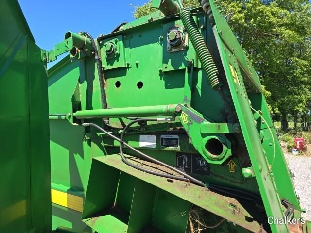 2000 John Deere 446 Round Baler