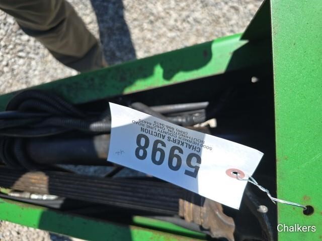 2000 John Deere 446 Round Baler