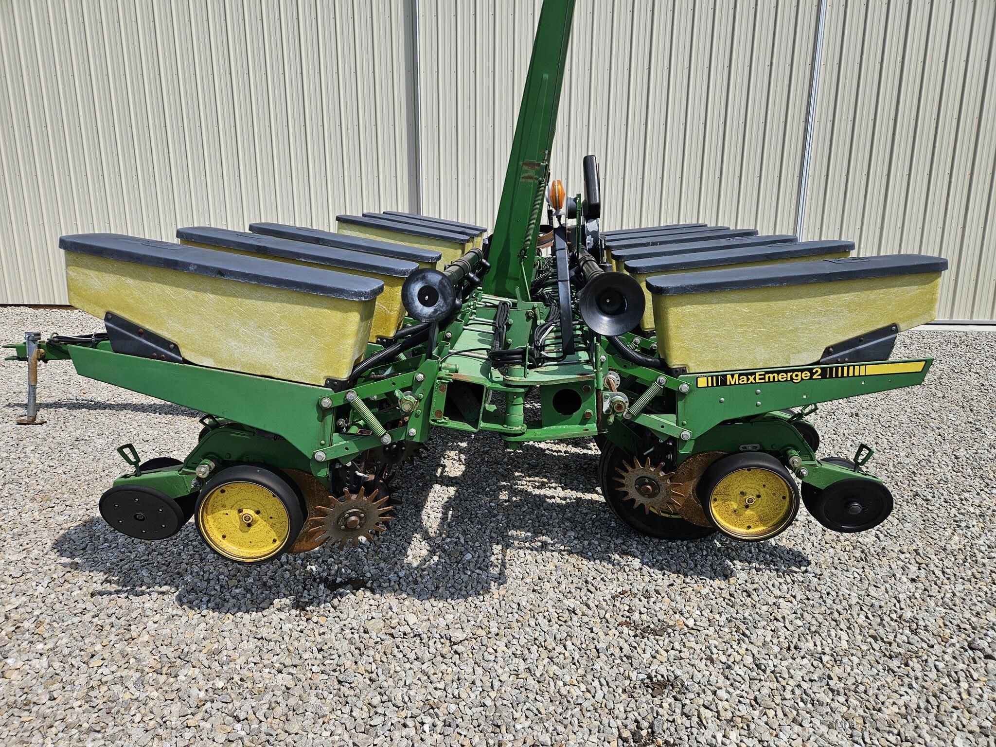  John Deere 7200 Planter