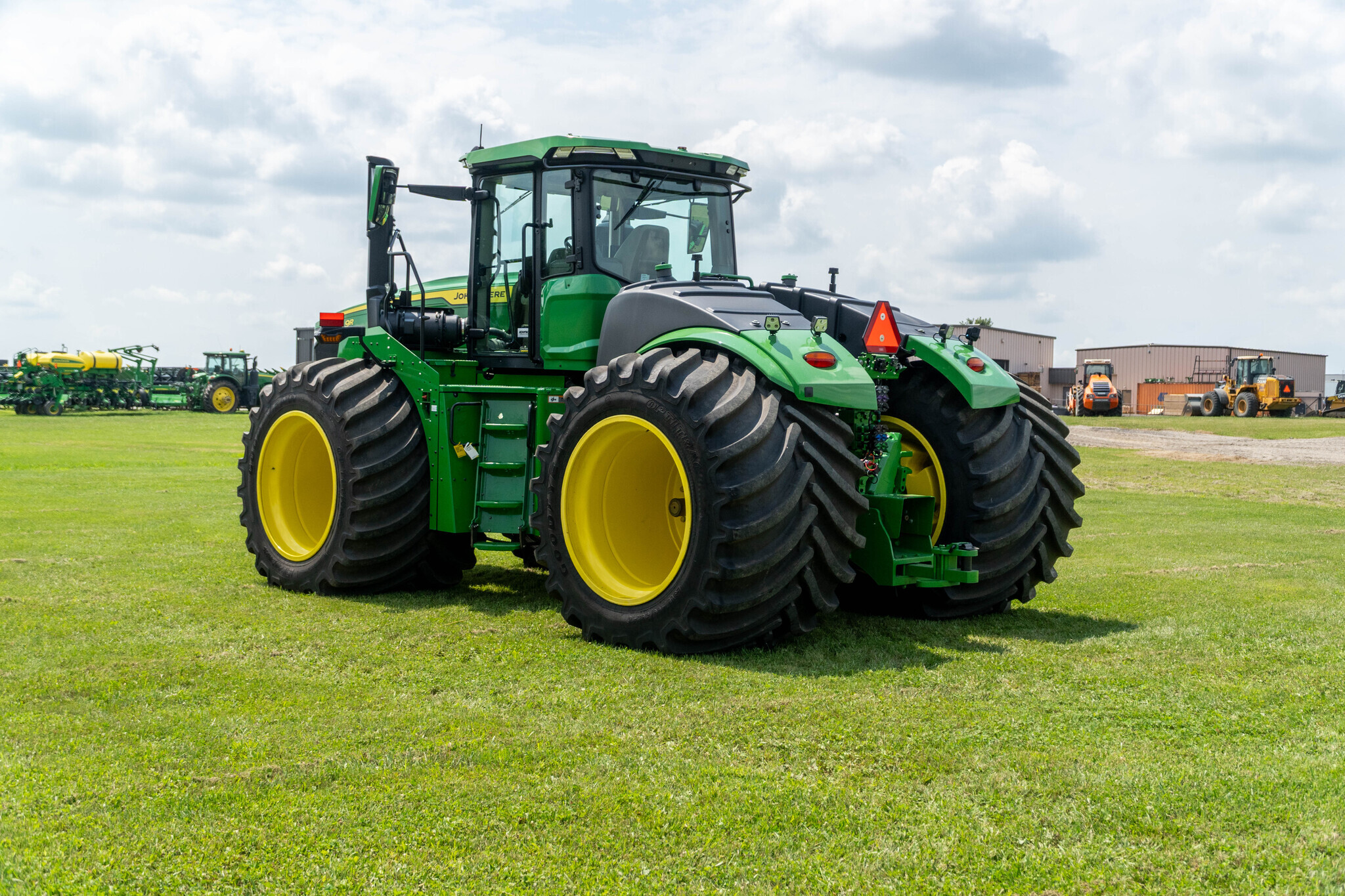 2025 John Deere 9R 540 Tractor