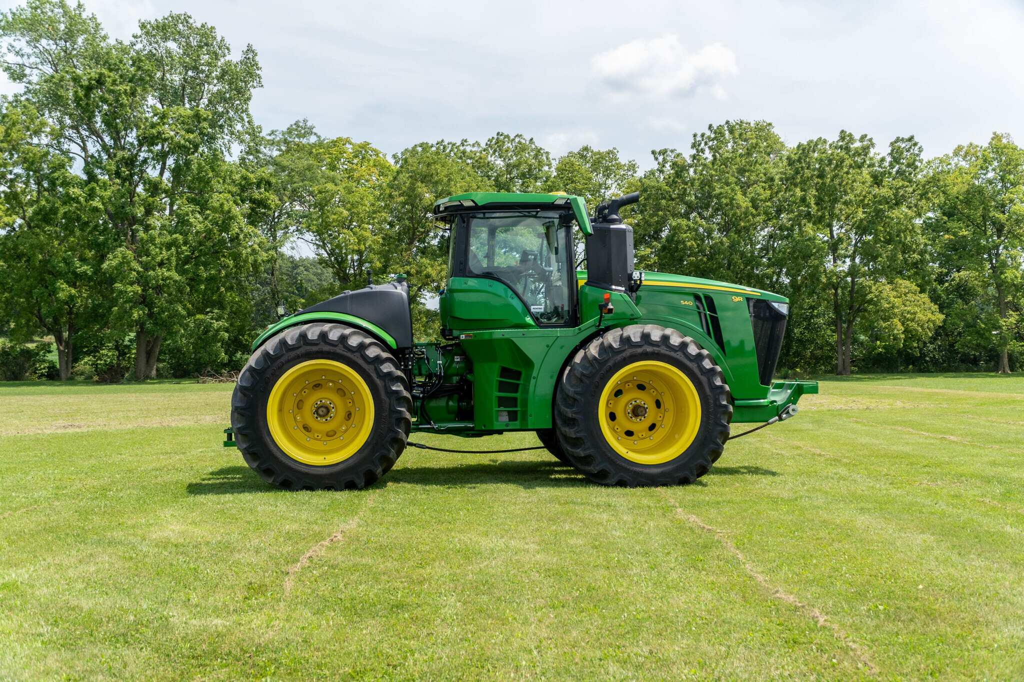 2025 John Deere 9R 540 Tractor