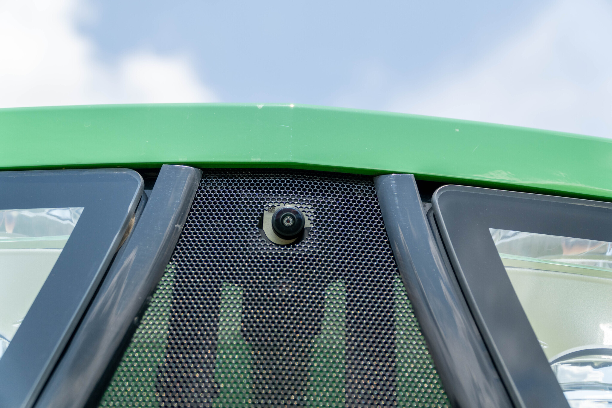 2025 John Deere 9R 540 Tractor