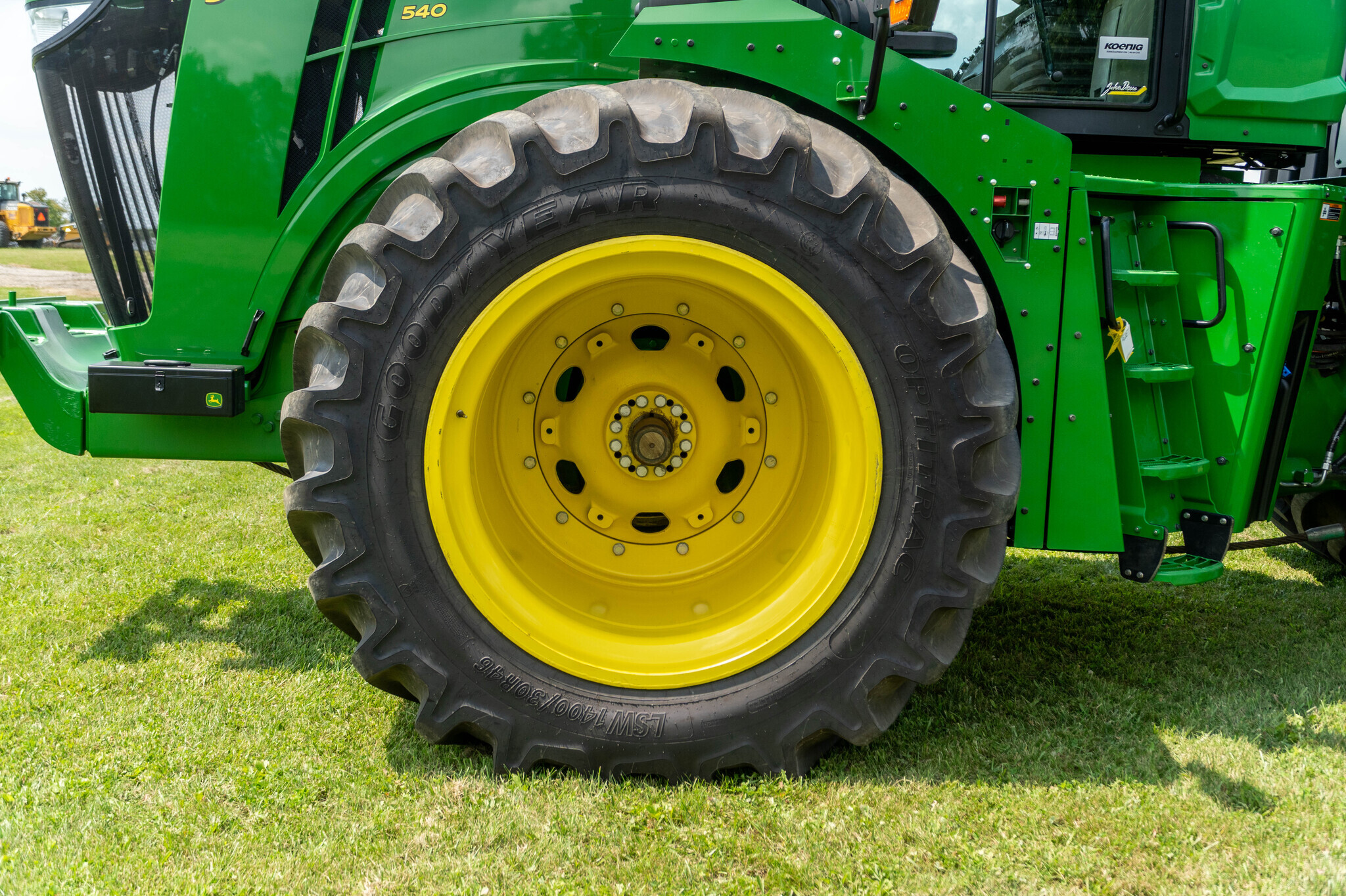 2025 John Deere 9R 540 Tractor