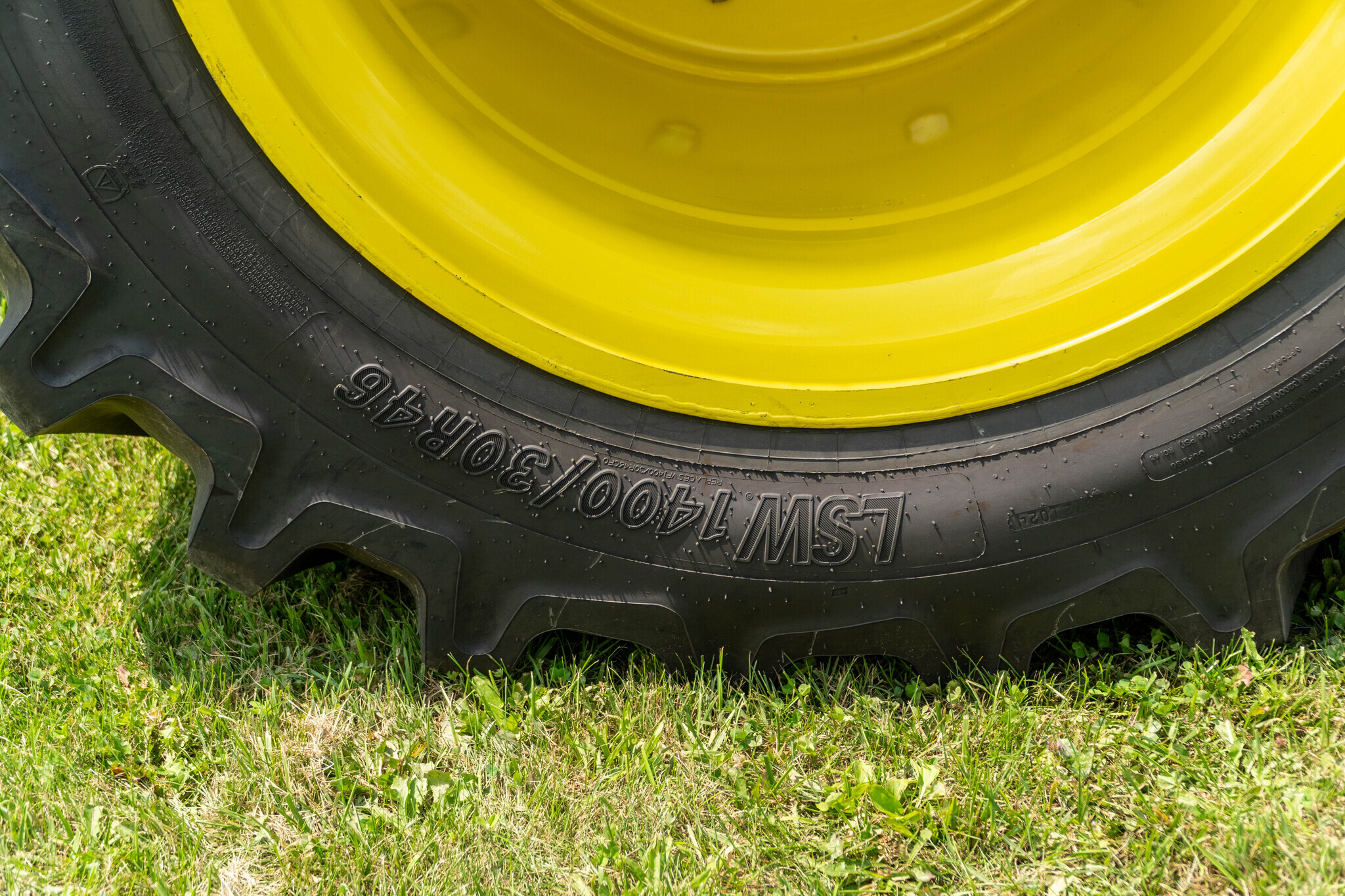 2025 John Deere 9R 540 Tractor