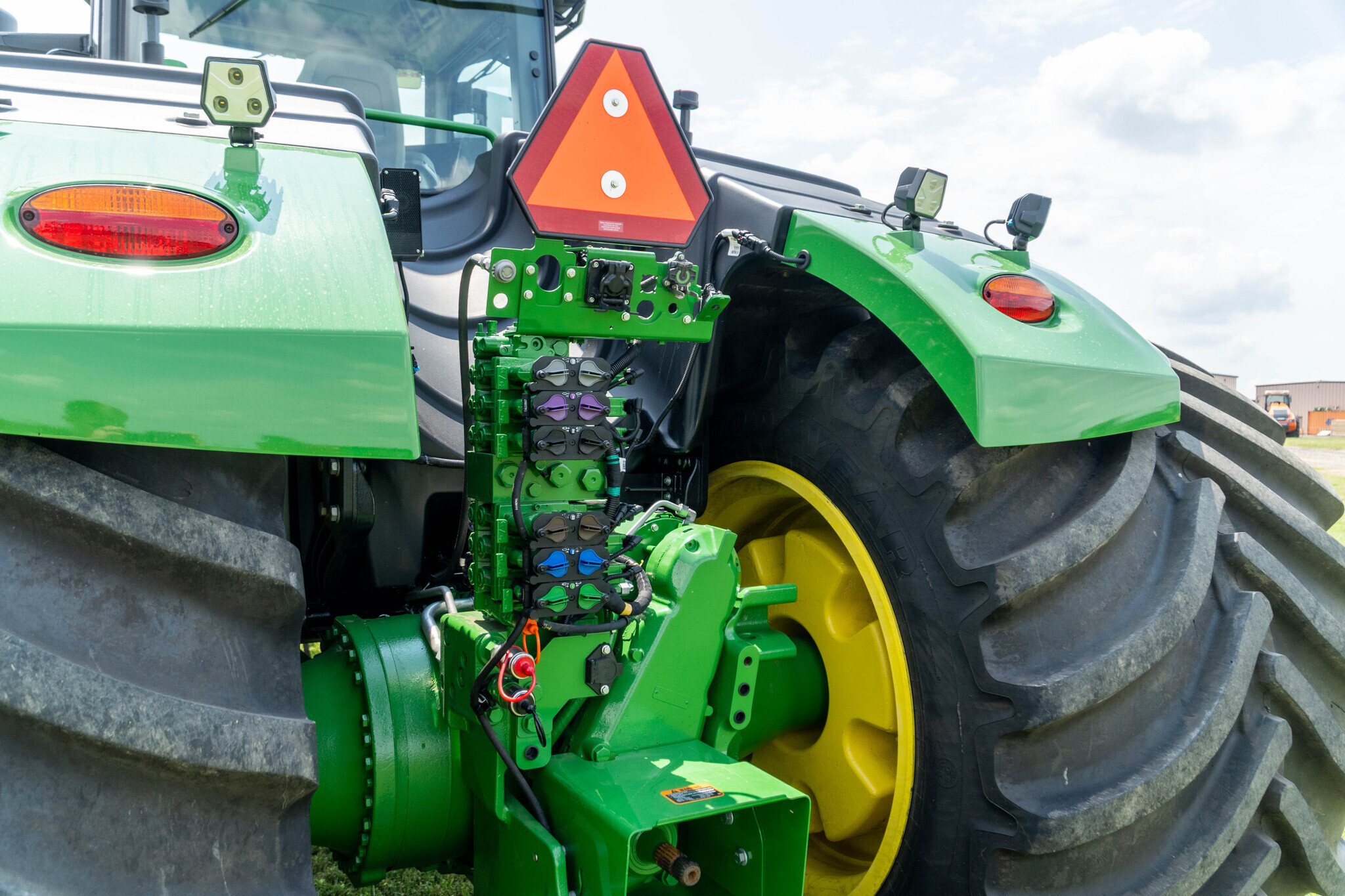 2025 John Deere 9R 540 Tractor