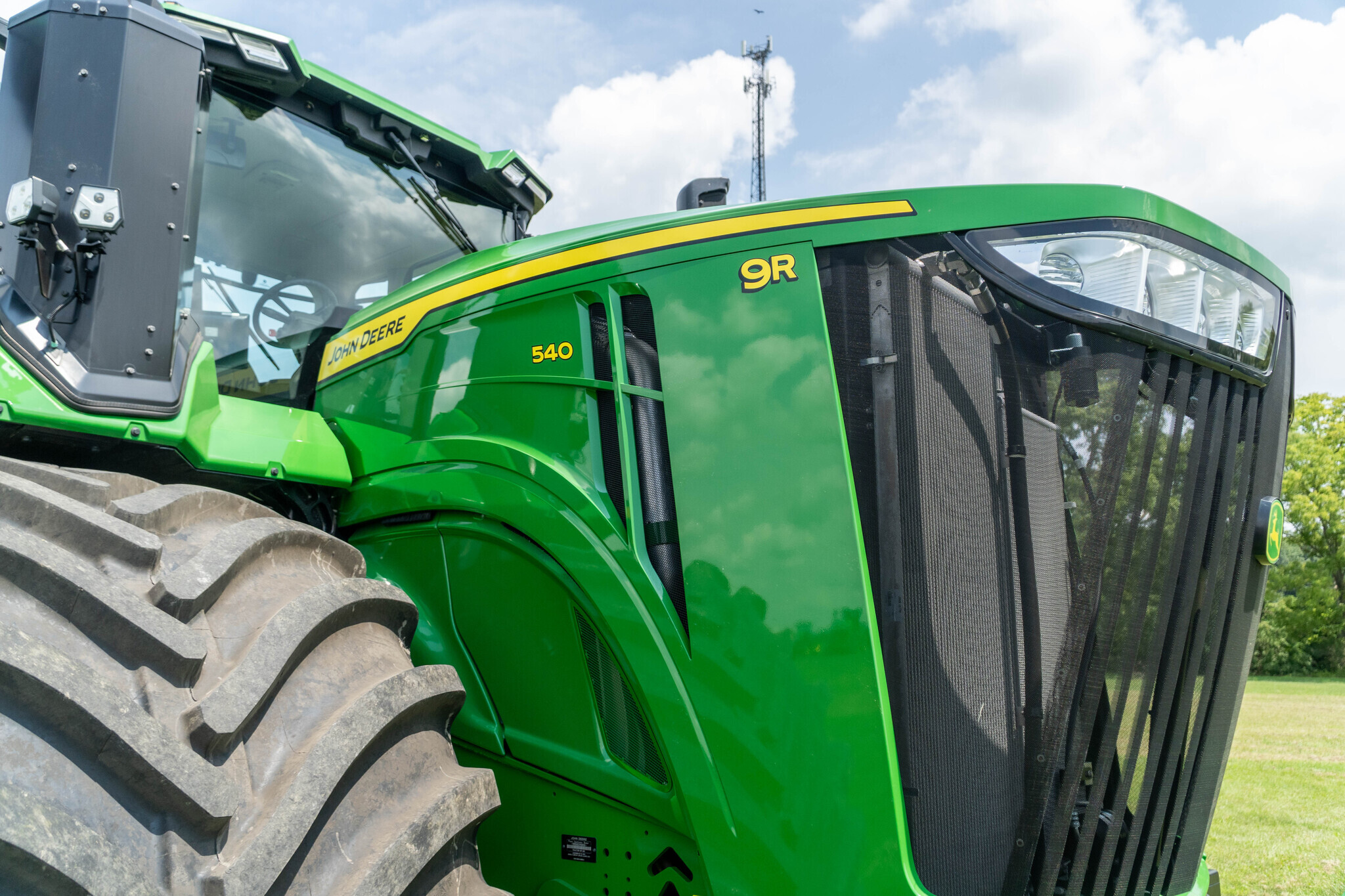2025 John Deere 9R 540 Tractor