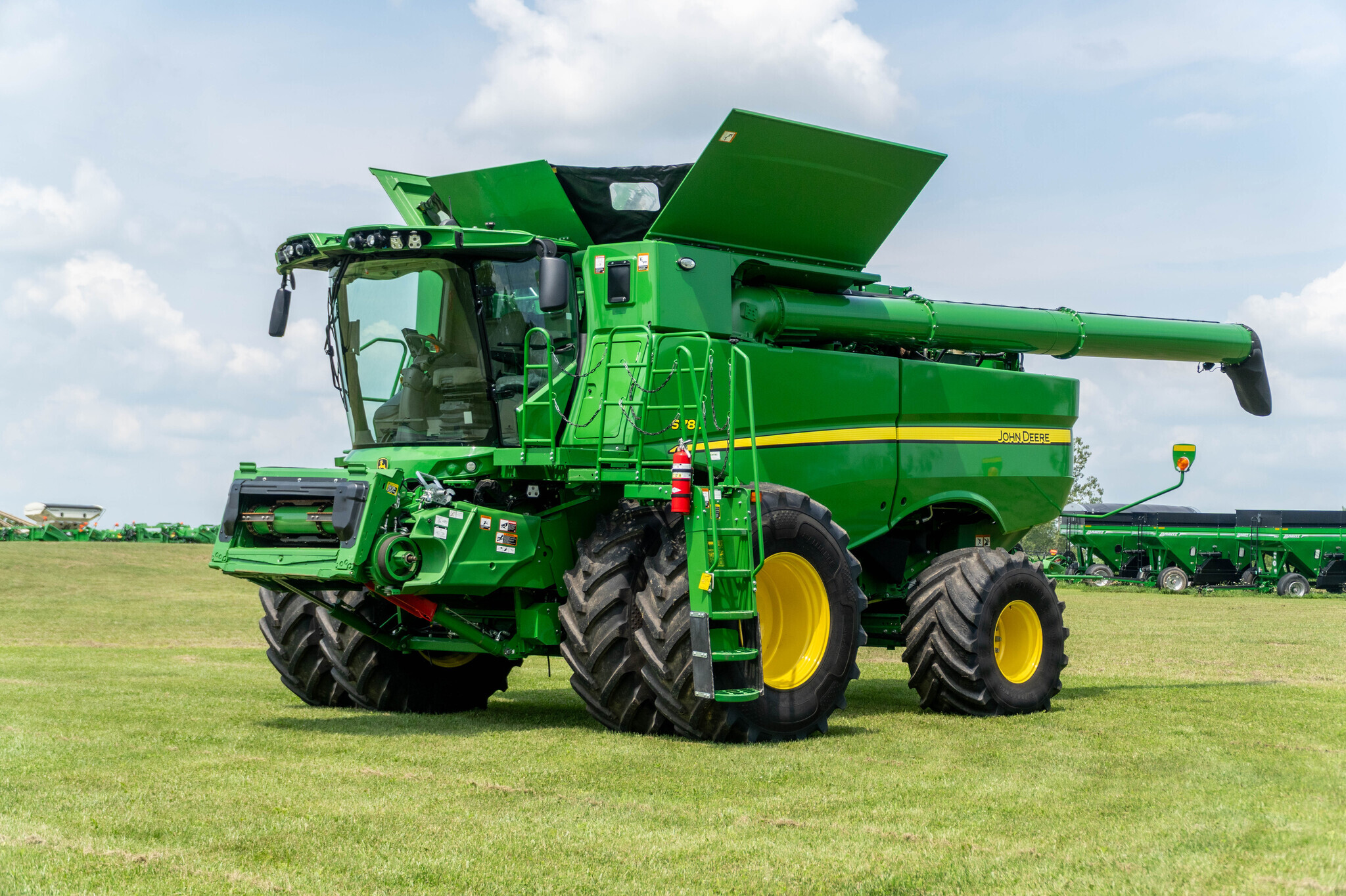 2023 John Deere S780 Combine