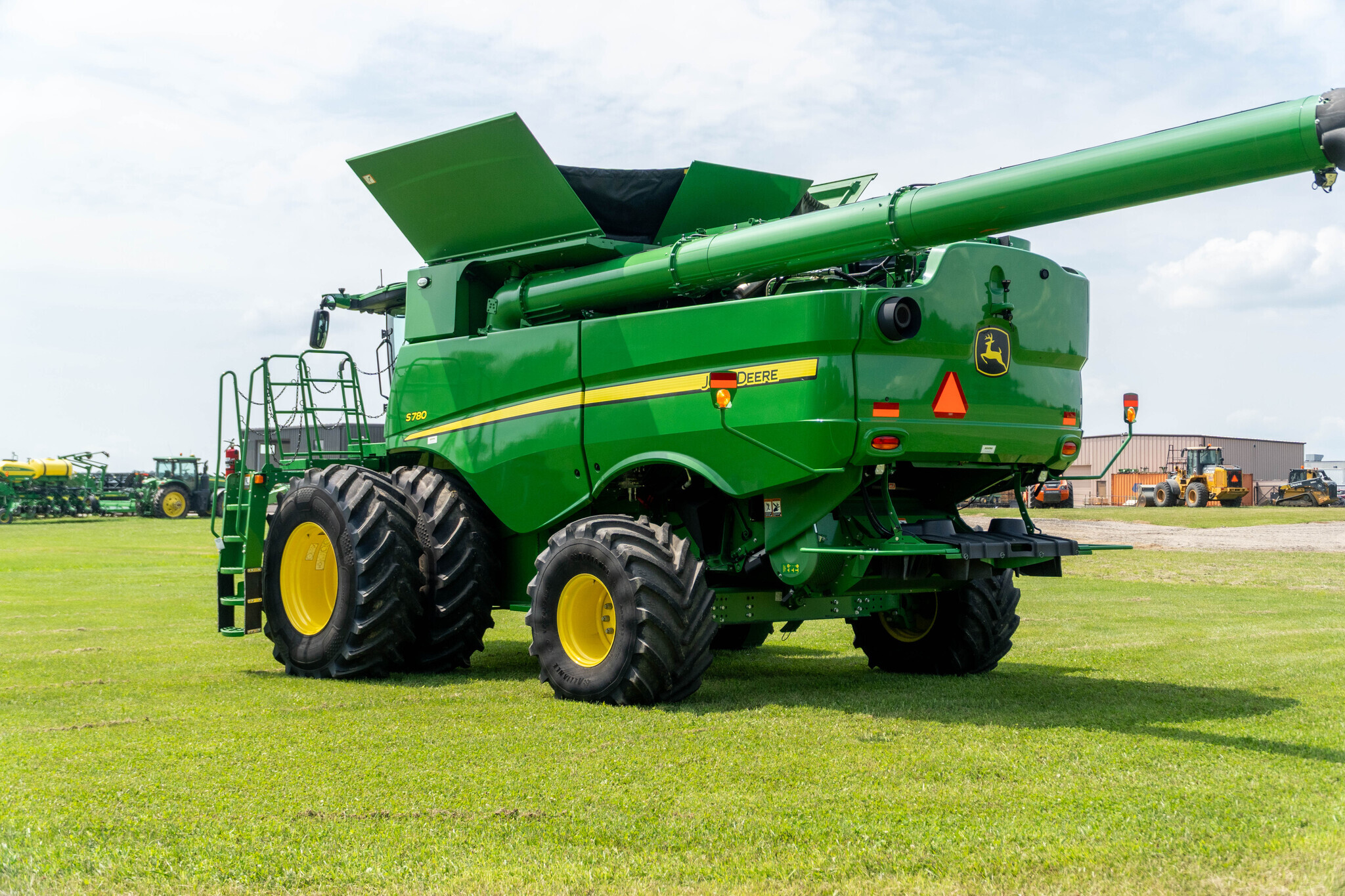 2023 John Deere S780 Combine