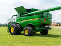2023 John Deere S780 Combine