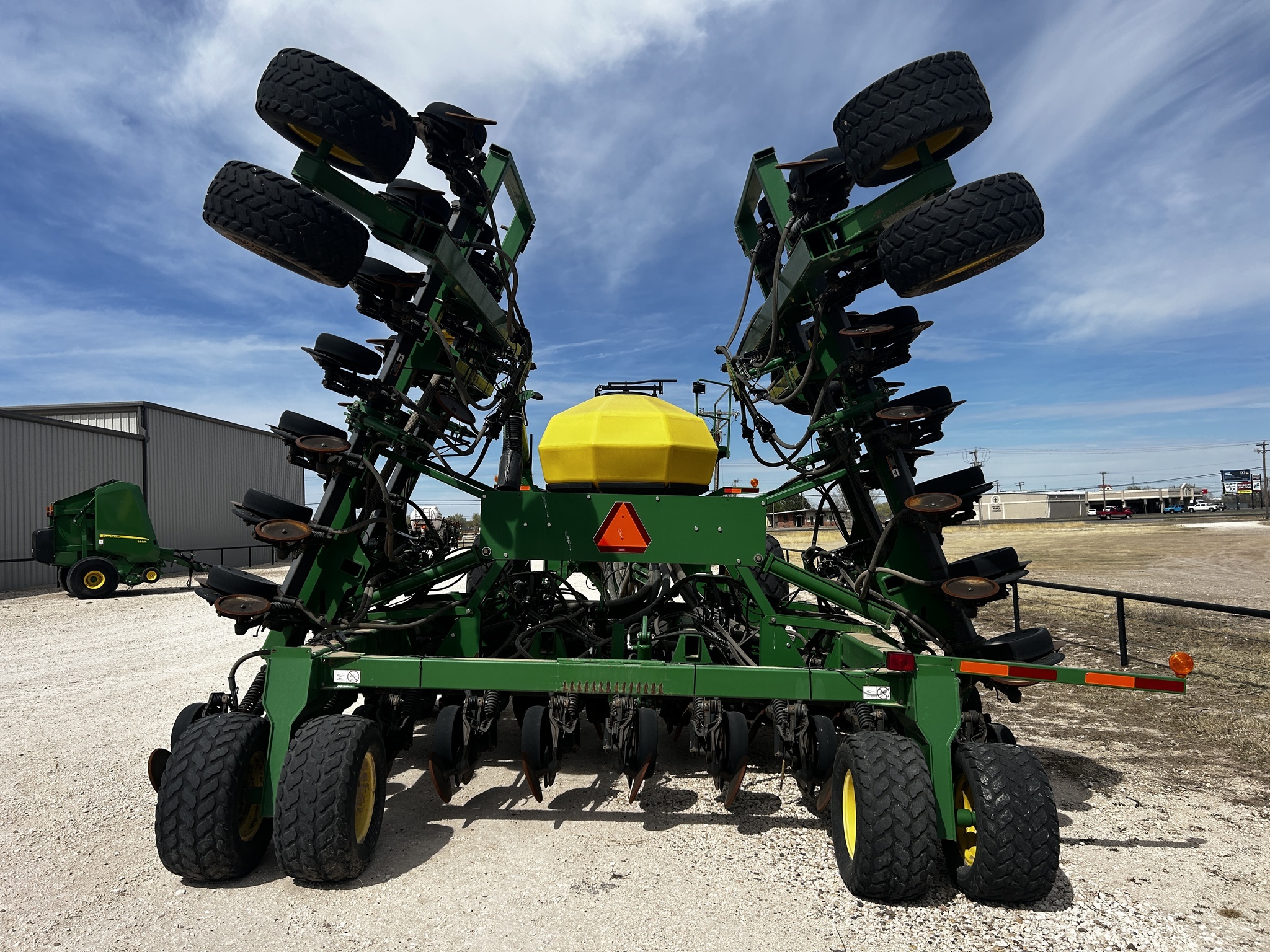 2007 John Deere 1890 Air Seeder