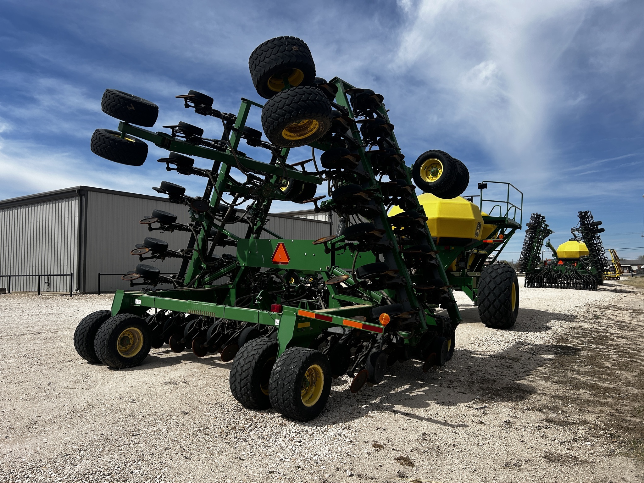 2007 John Deere 1890 Air Seeder