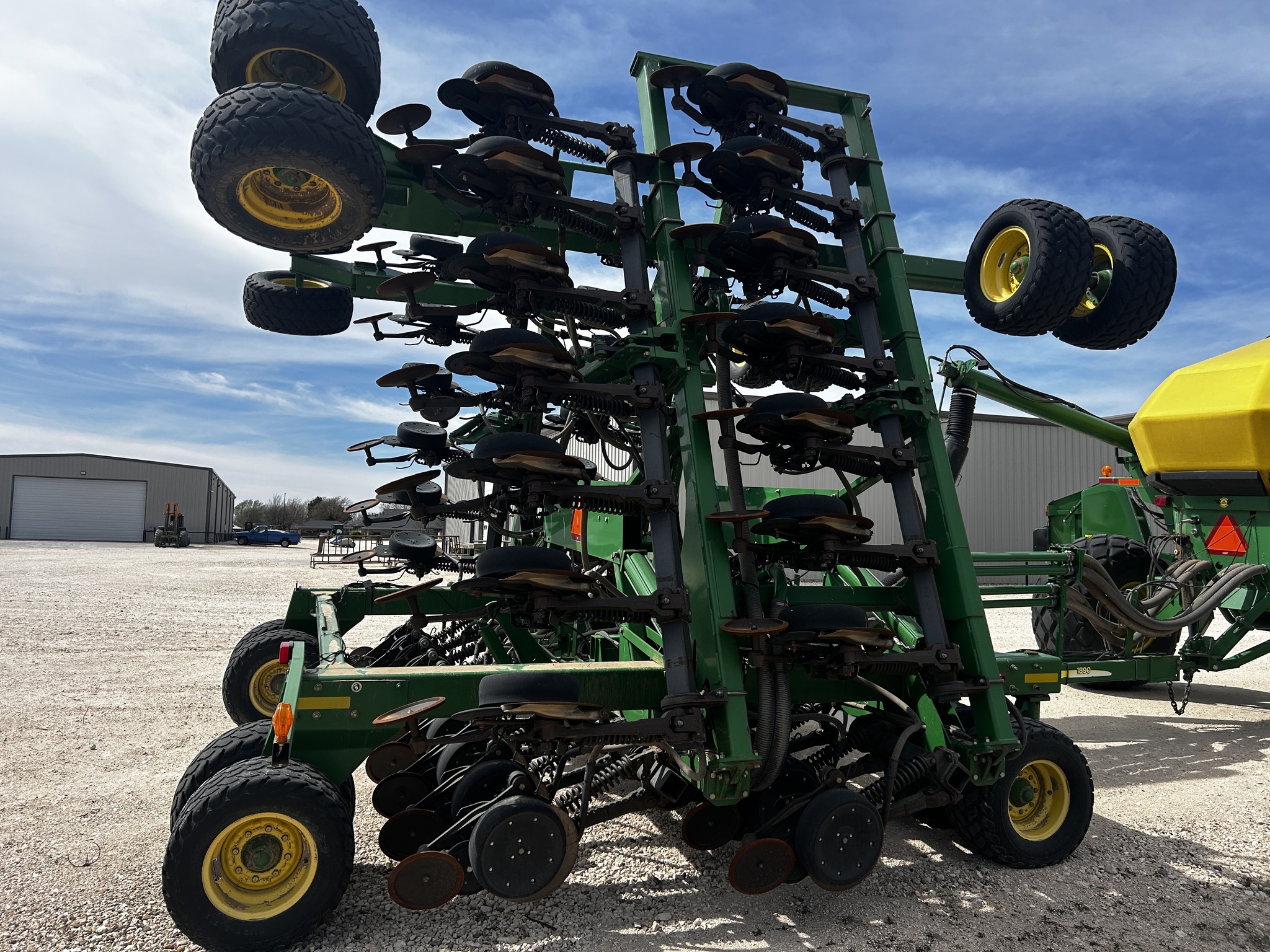 2007 John Deere 1890 Air Seeder