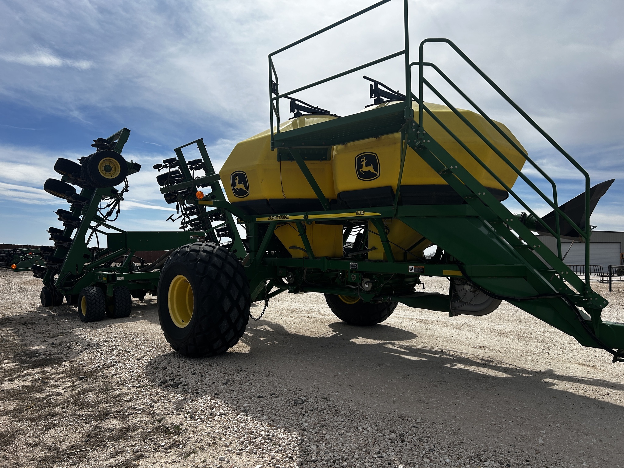 2007 John Deere 1890 Air Seeder