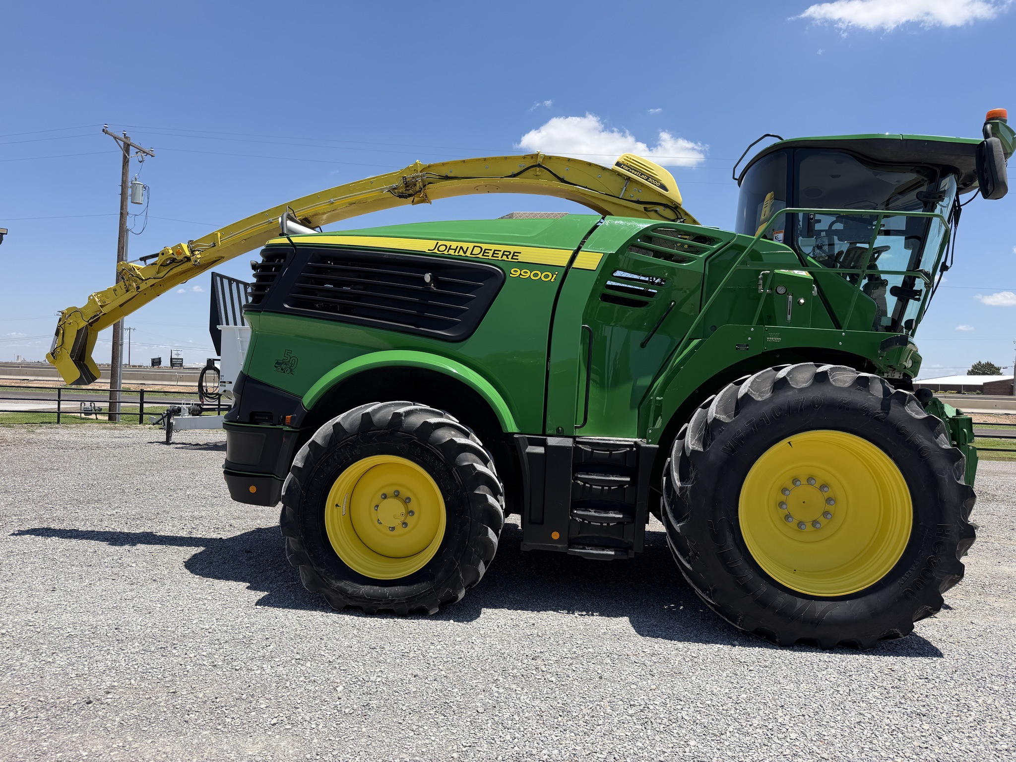 2022 John Deere 9900 Self-Propelled Forage Harvester