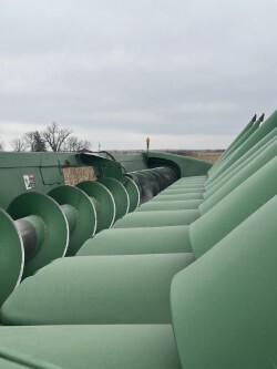 2015 John Deere 612C Corn Head