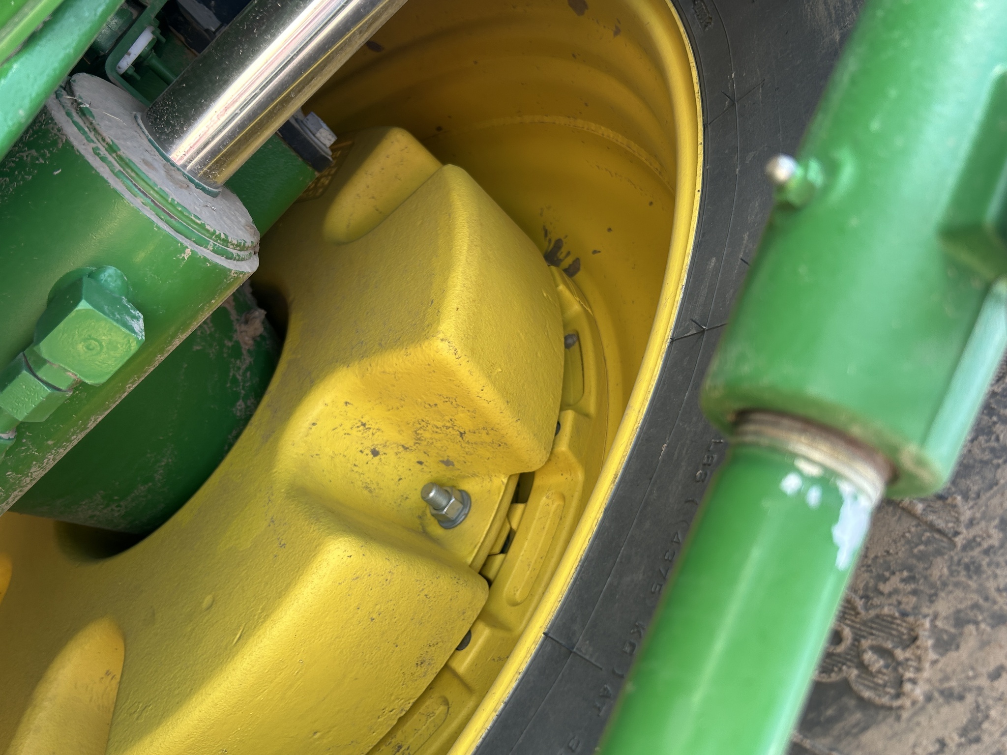 2022 John Deere 8R 370 Tractor