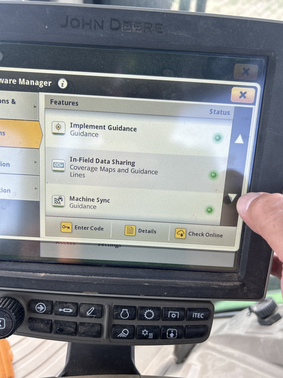 2022 John Deere 8R 370 Tractor