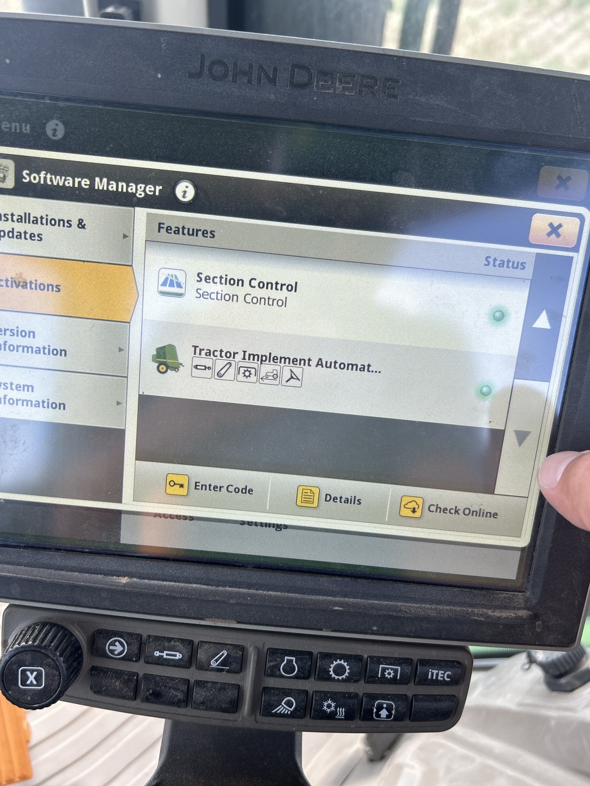 2022 John Deere 8R 370 Tractor