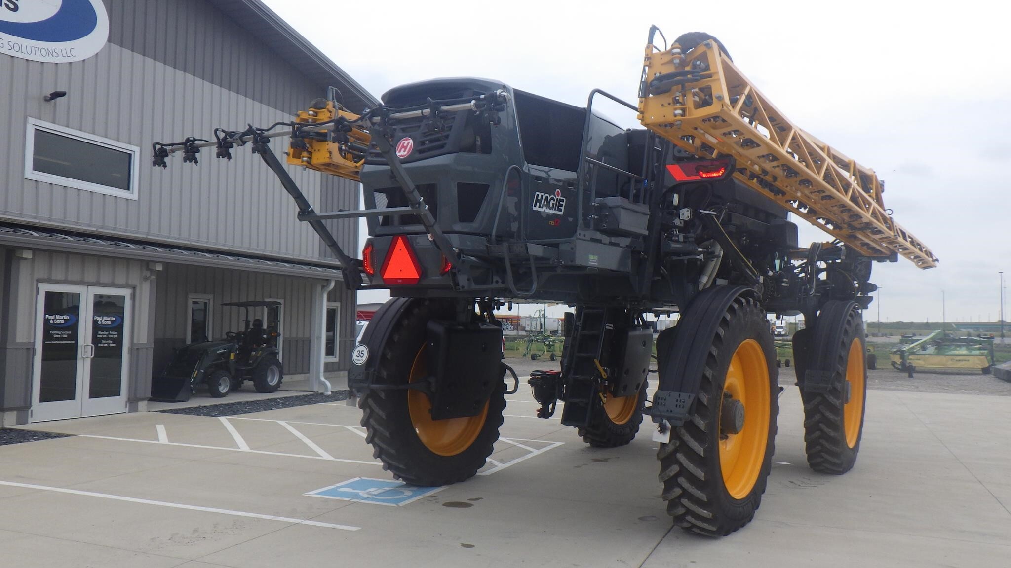 2026 Hagie STS12 Self-Propelled Sprayer