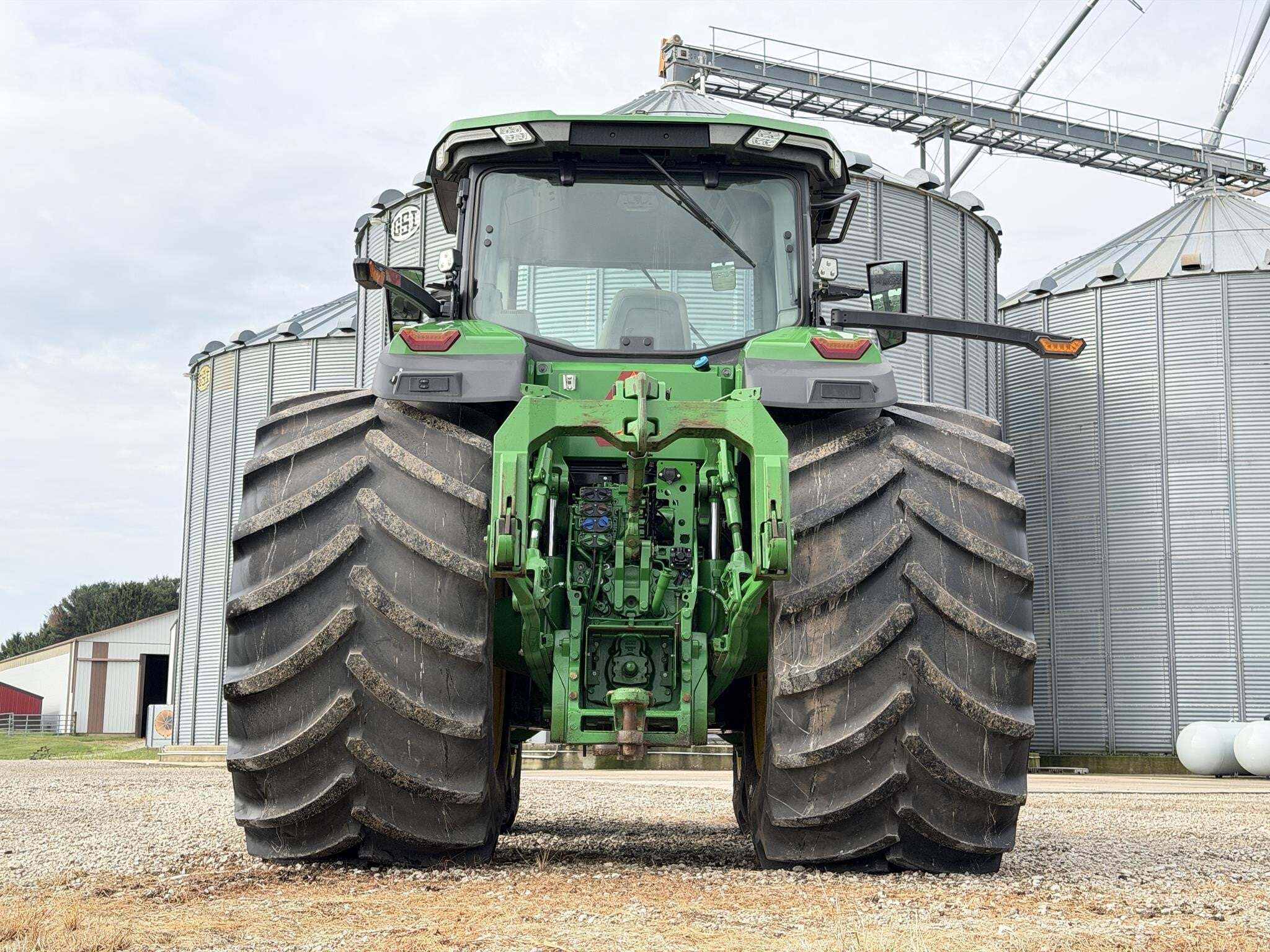 2022 John Deere 8R 340 Tractor