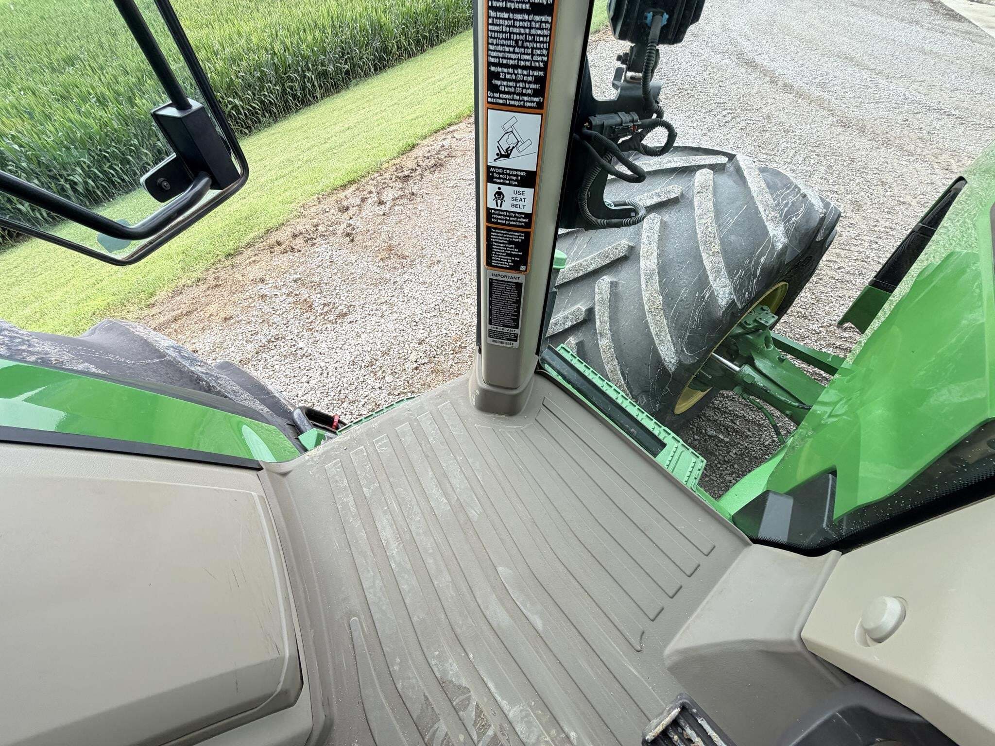 2022 John Deere 8R 340 Tractor