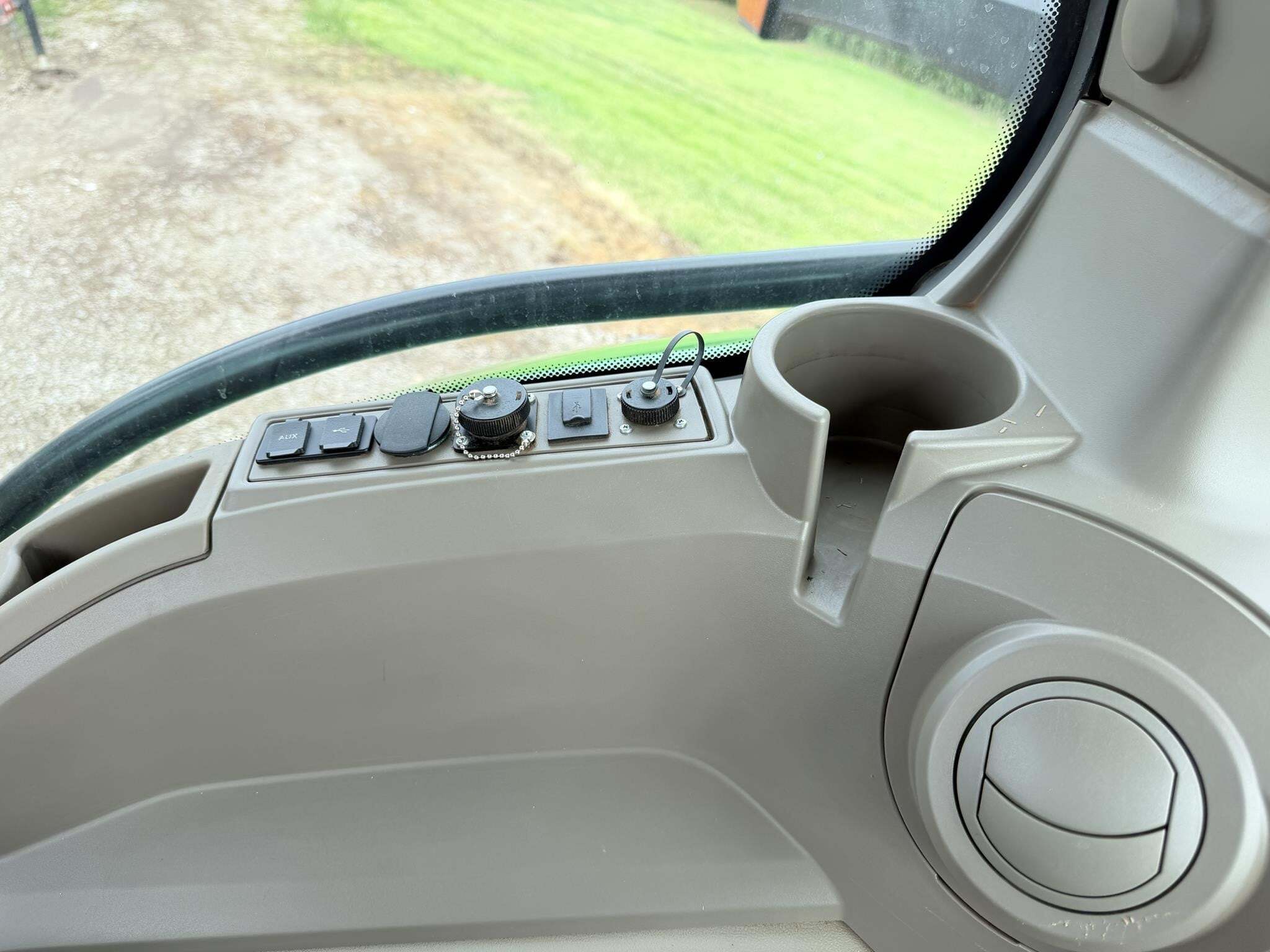 2022 John Deere 8R 340 Tractor