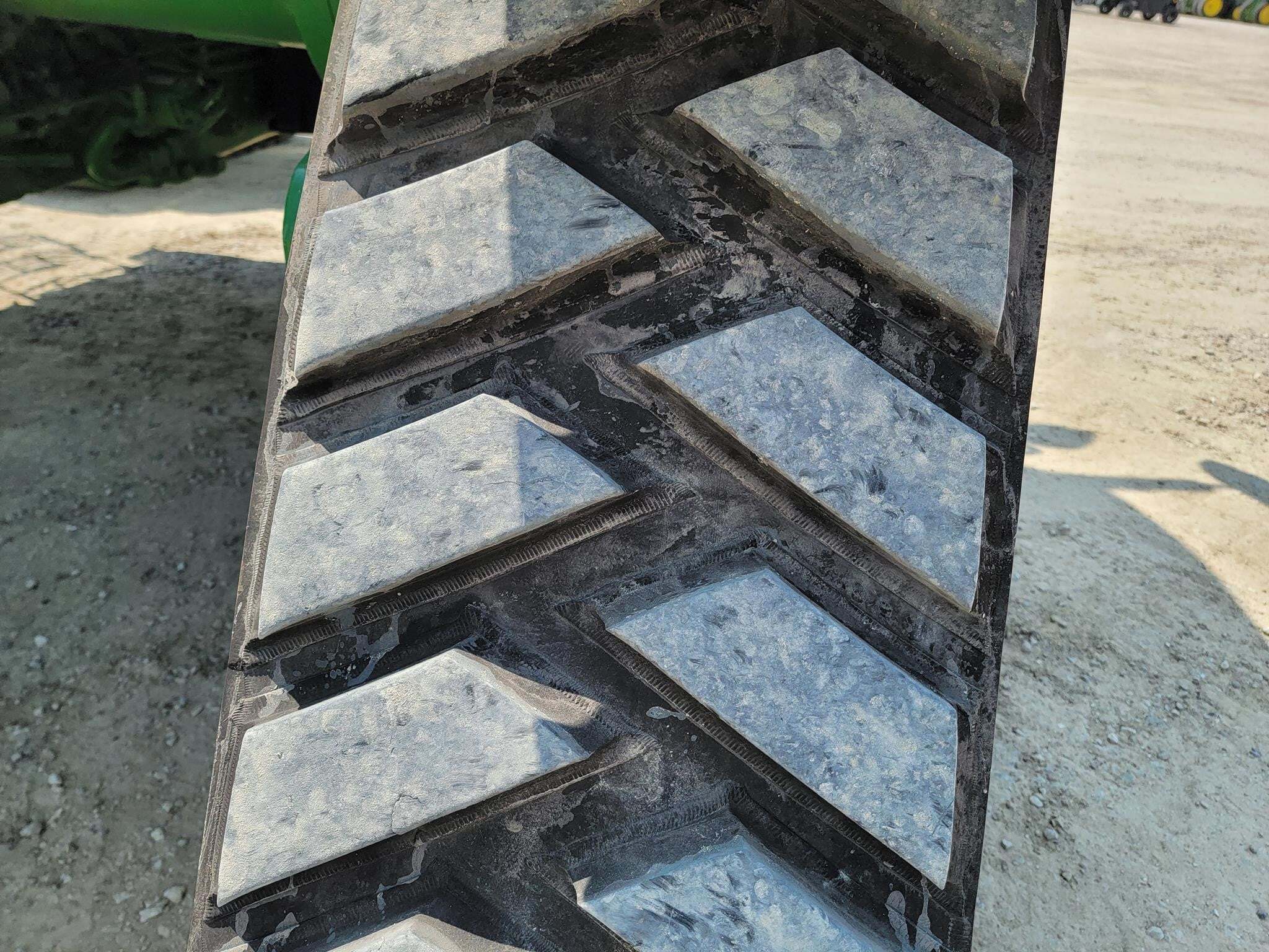 2021 John Deere 8RX 370 Tractor