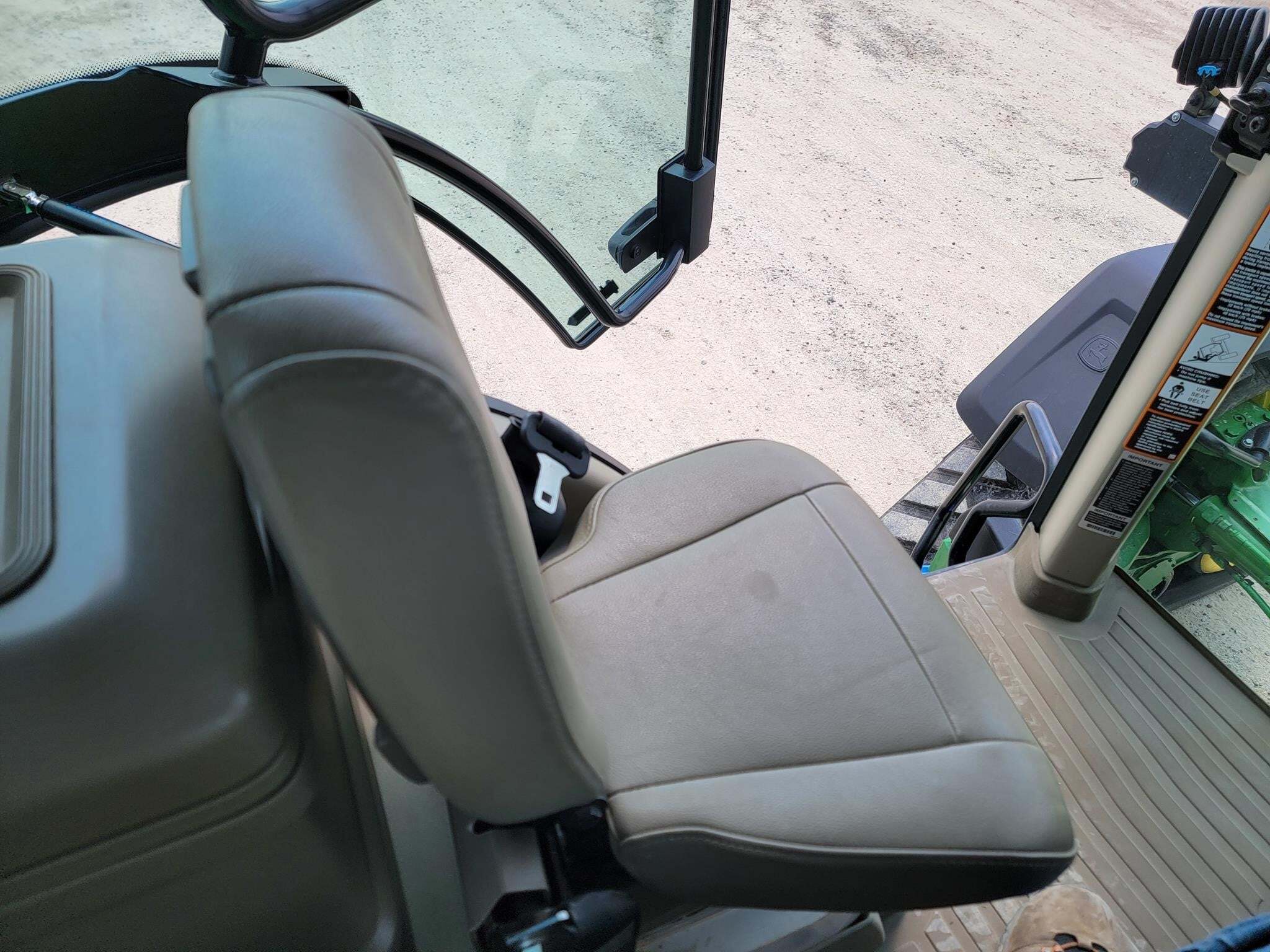 2021 John Deere 8RX 370 Tractor