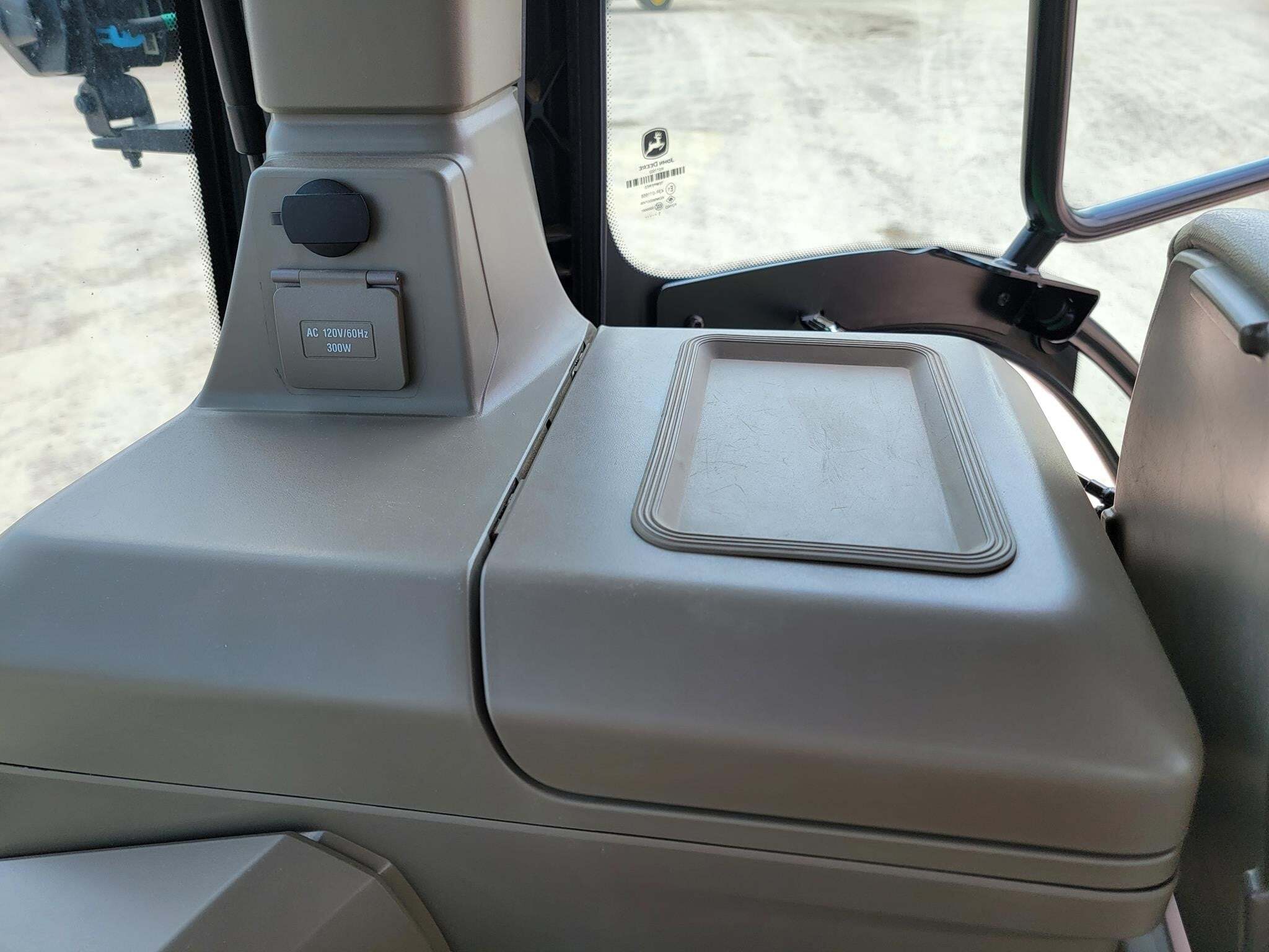 2021 John Deere 8RX 370 Tractor