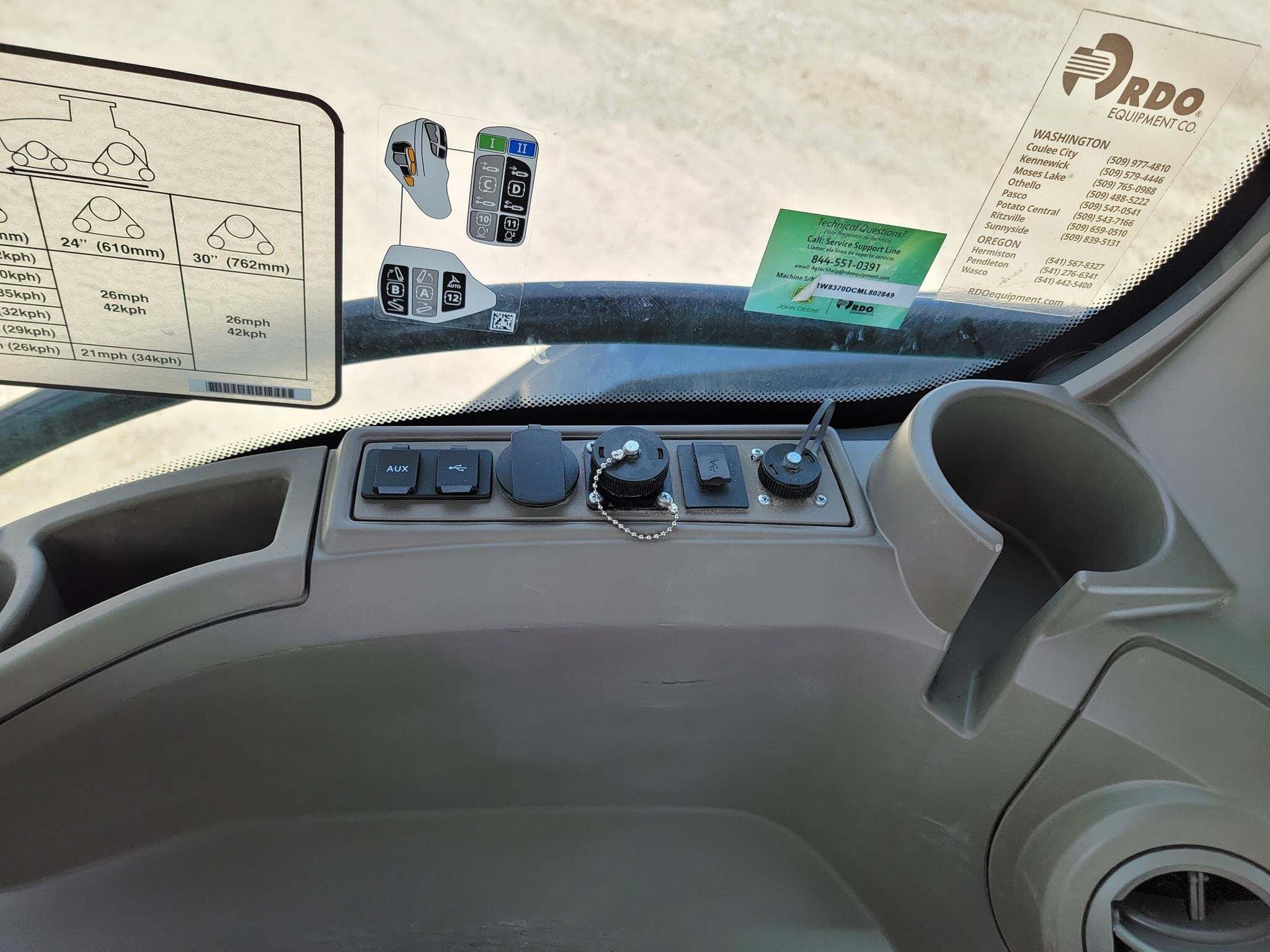 2021 John Deere 8RX 370 Tractor