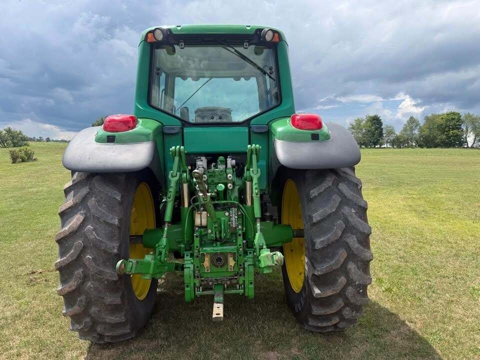 2003 John Deere 7420 Tractor