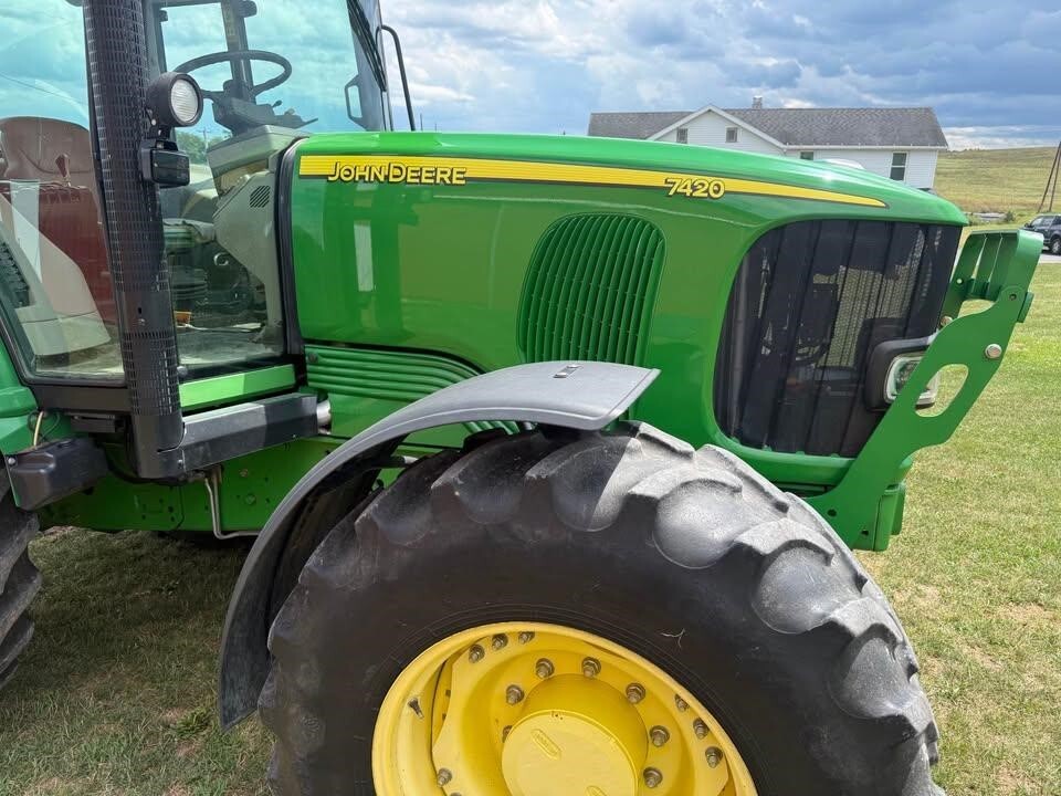 2003 John Deere 7420 Tractor