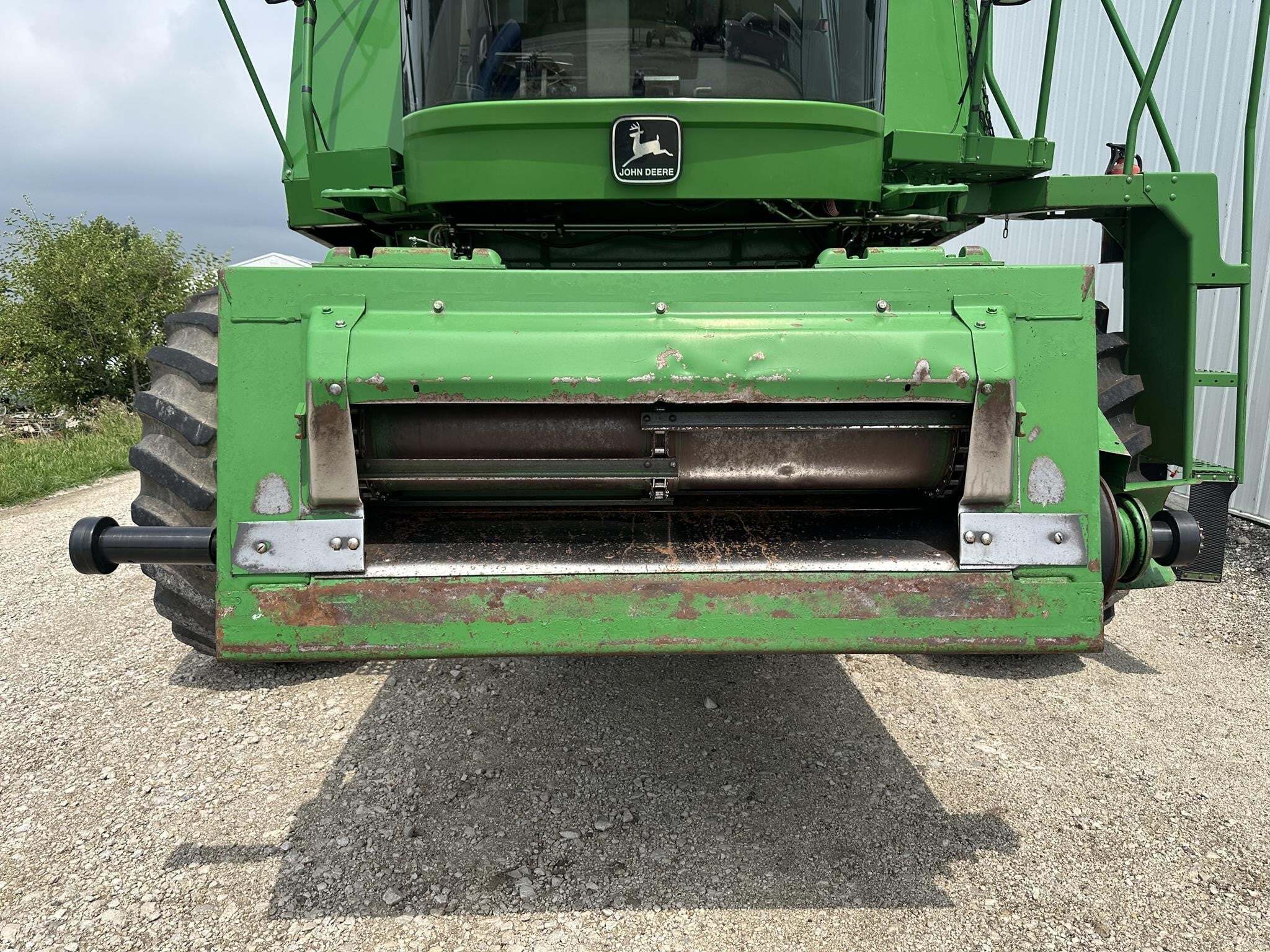1997 John Deere 9510 Combine