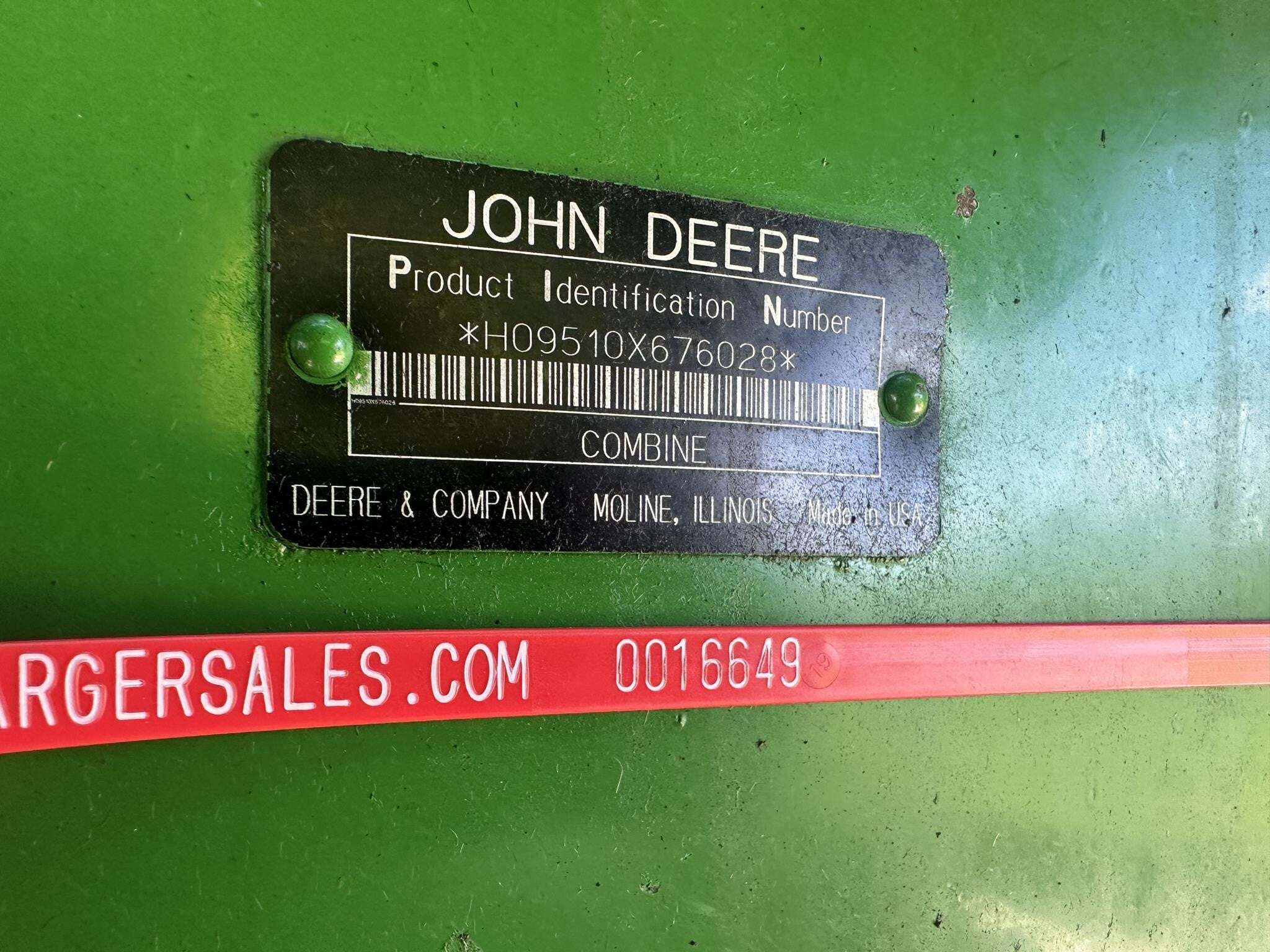 1997 John Deere 9510 Combine