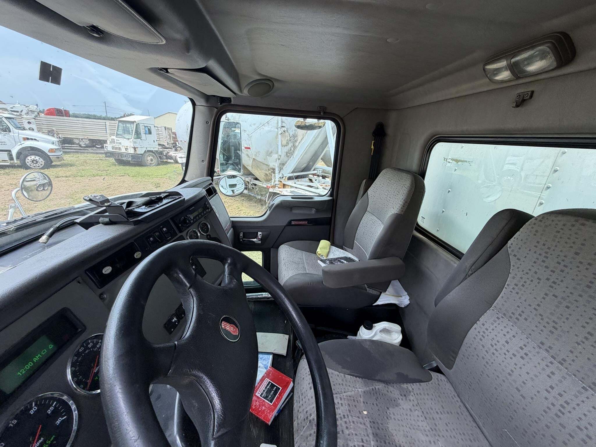 2014 Kenworth T370 Miscellaneous
