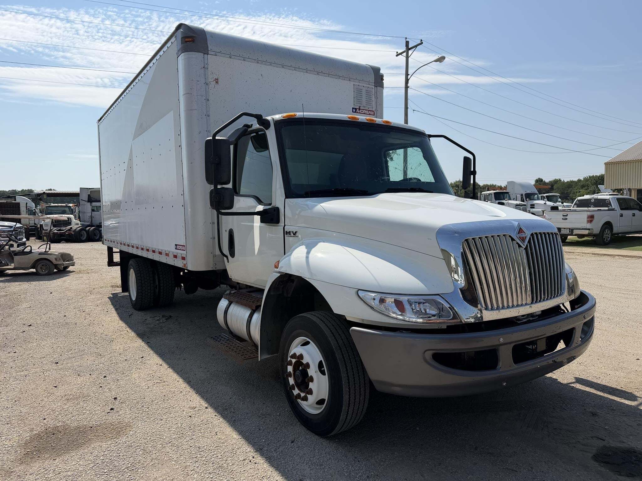 2020 International MV Box Trucks/Trailer
