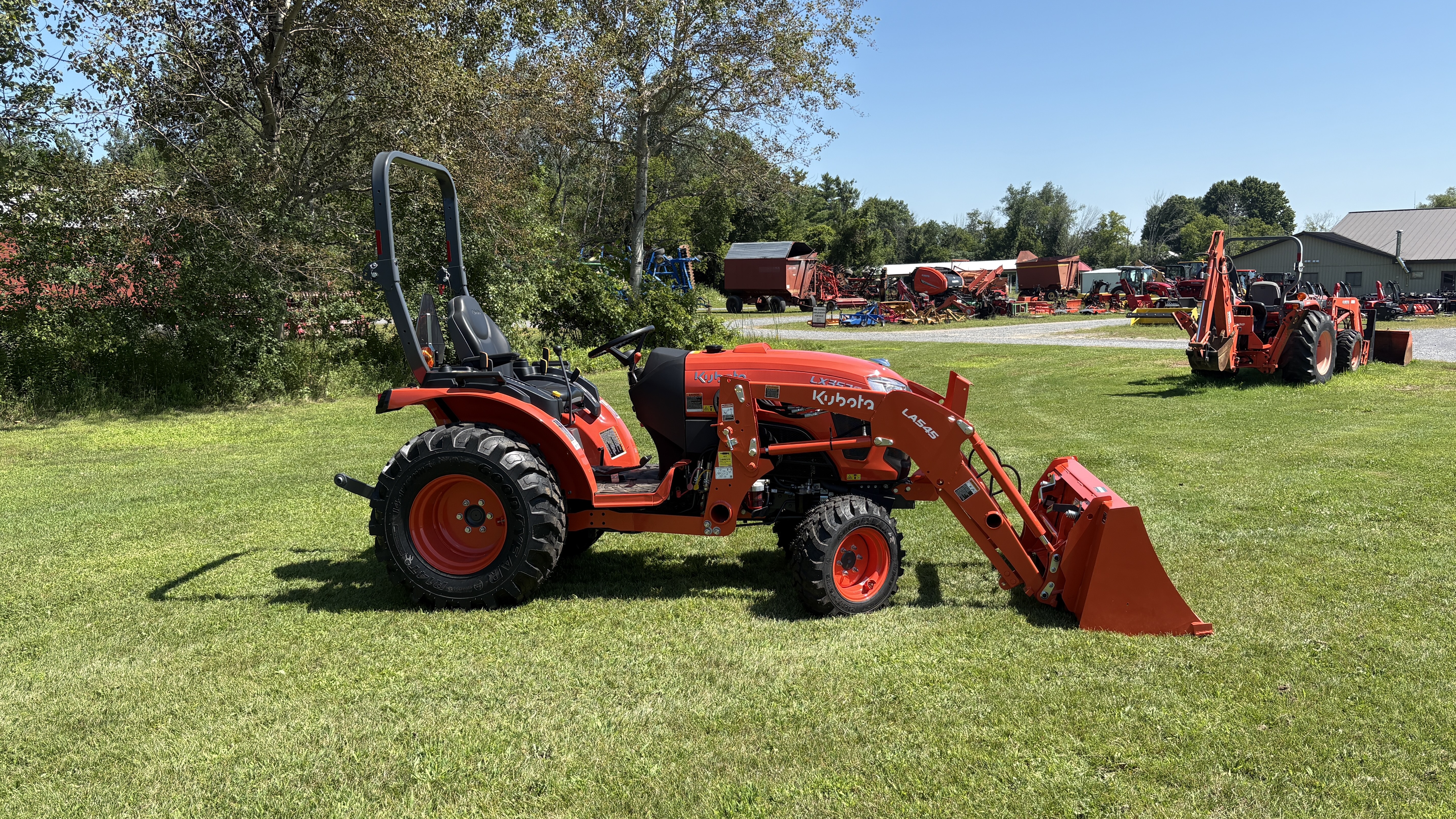 2026 Kubota LX3520HSD Tractor