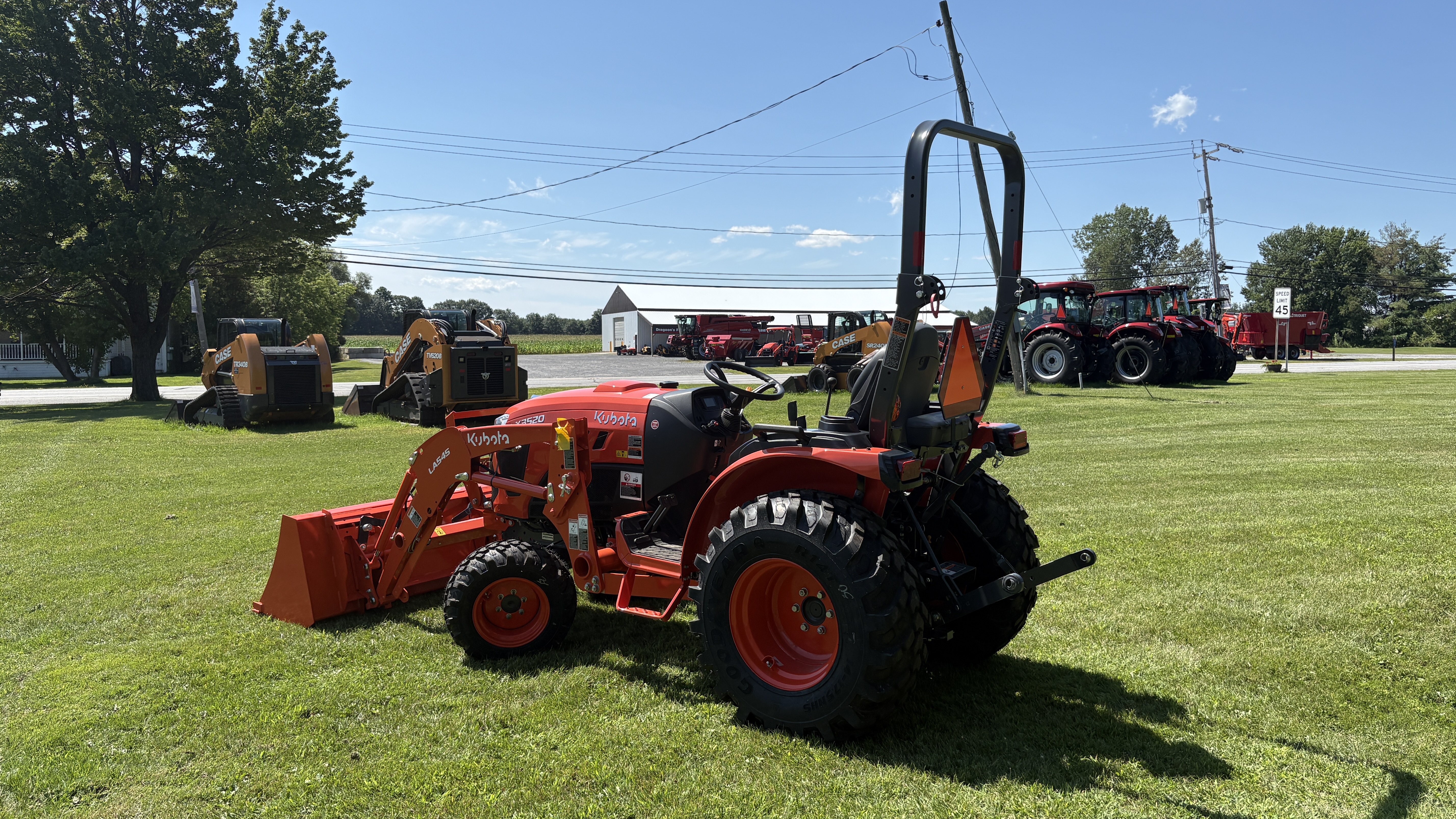 2026 Kubota LX3520HSD Tractor